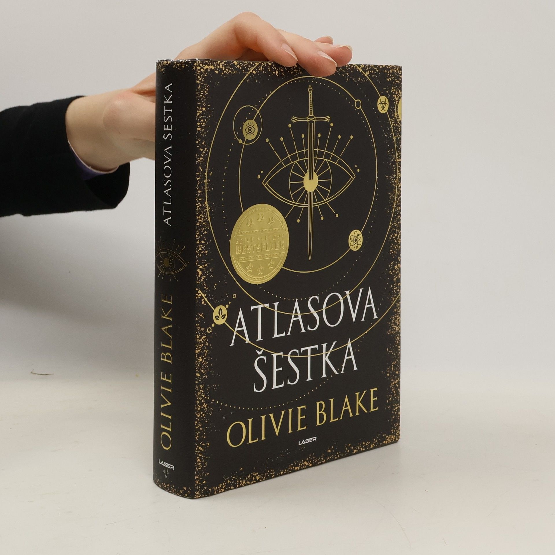 Olivie Blake Atlasova šestka