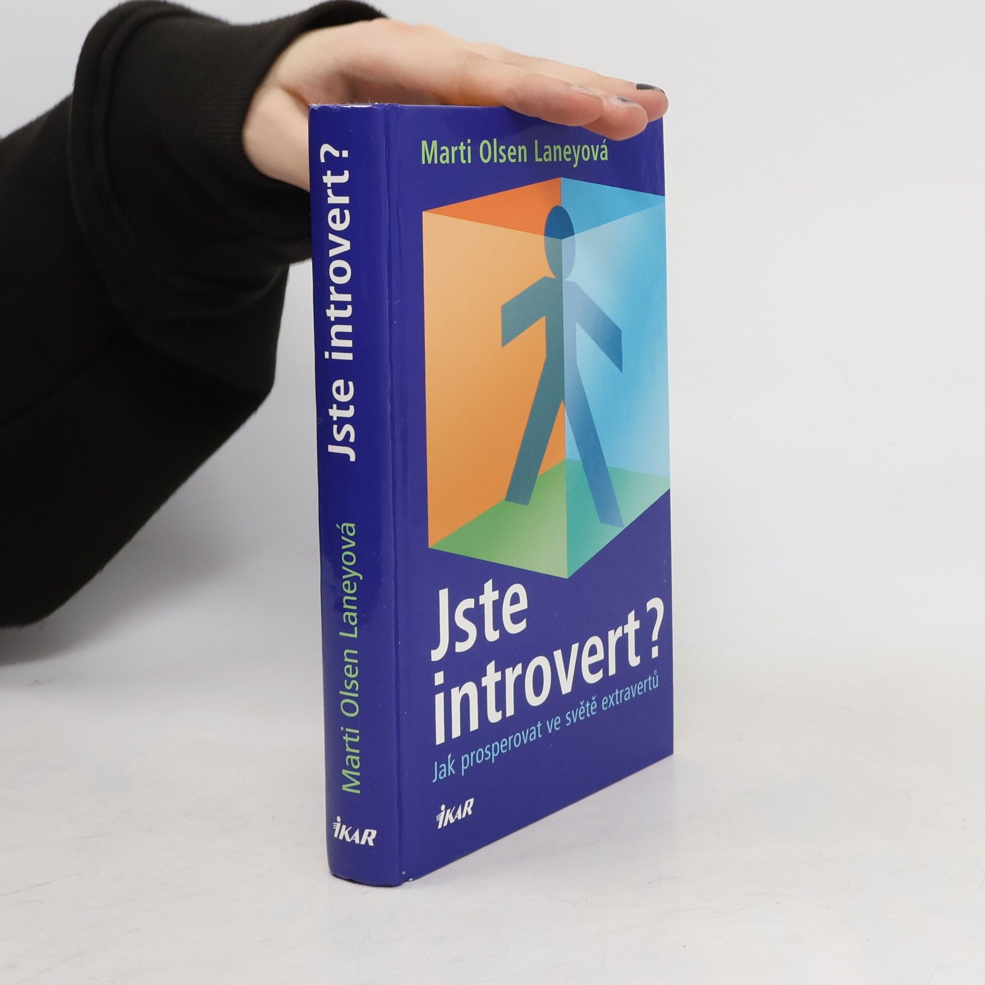 Jste introvert? Jak prosperovat ve světě extravertů
