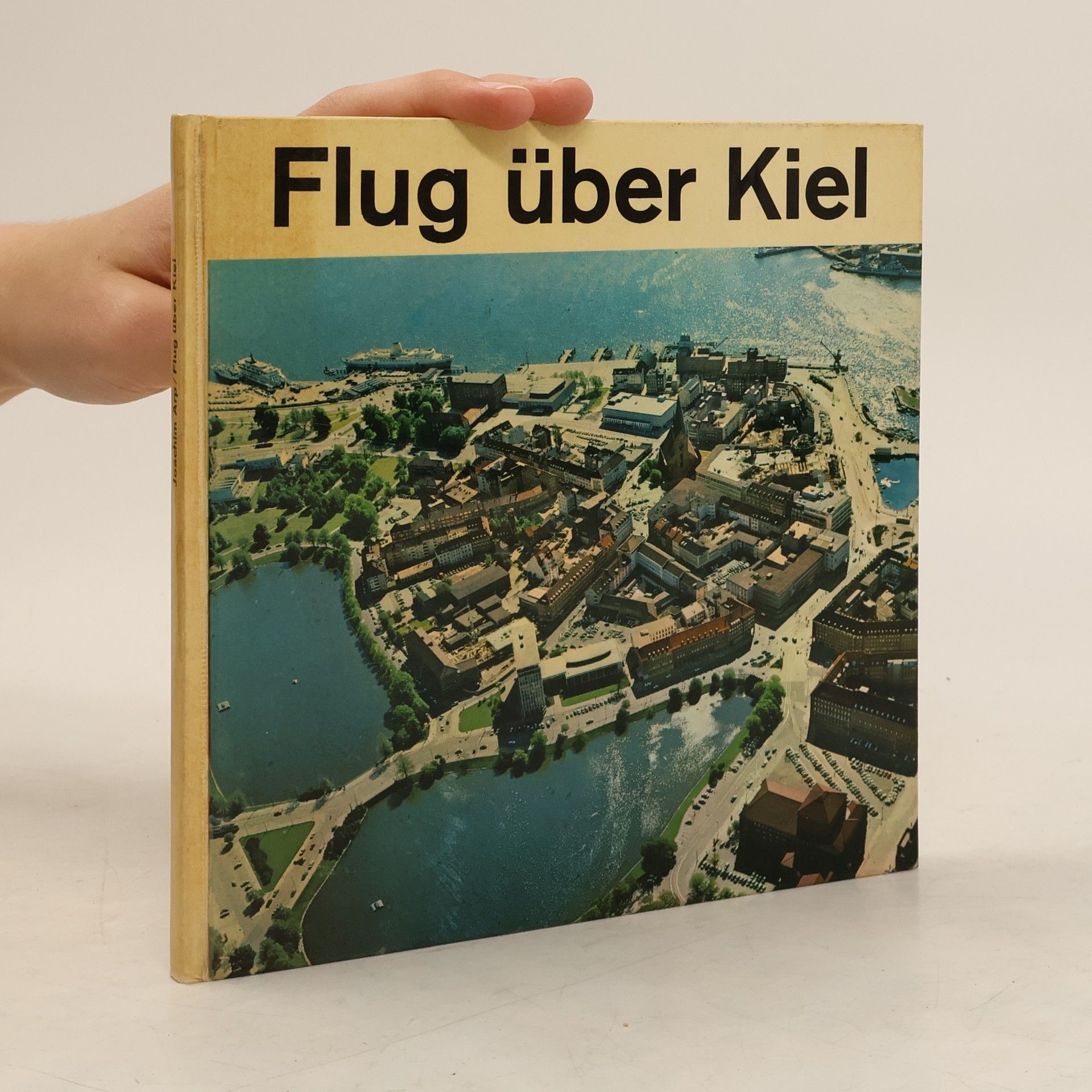 Collectif d'auteurs Flug über Kiel