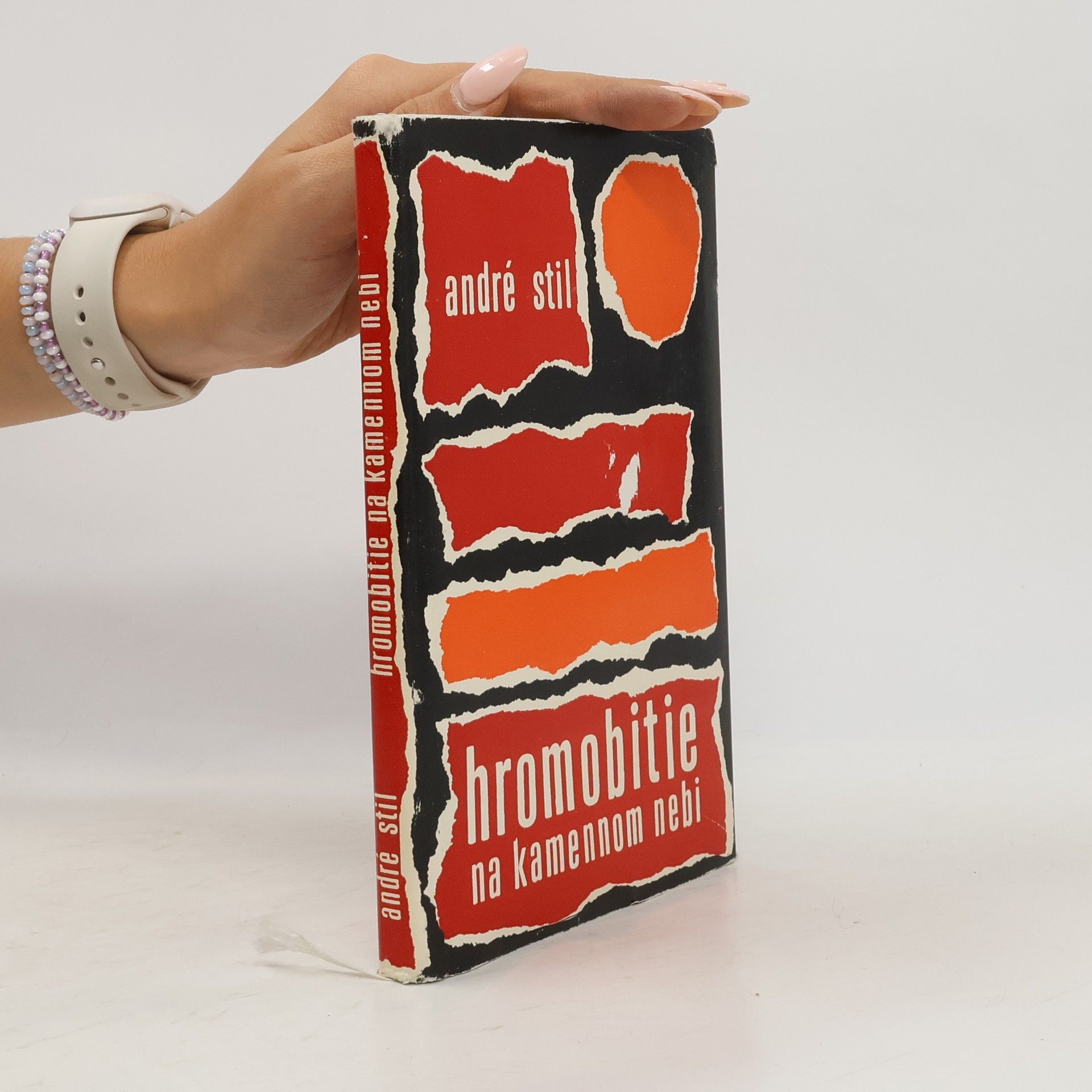 Hromobitie na kamennom nebi