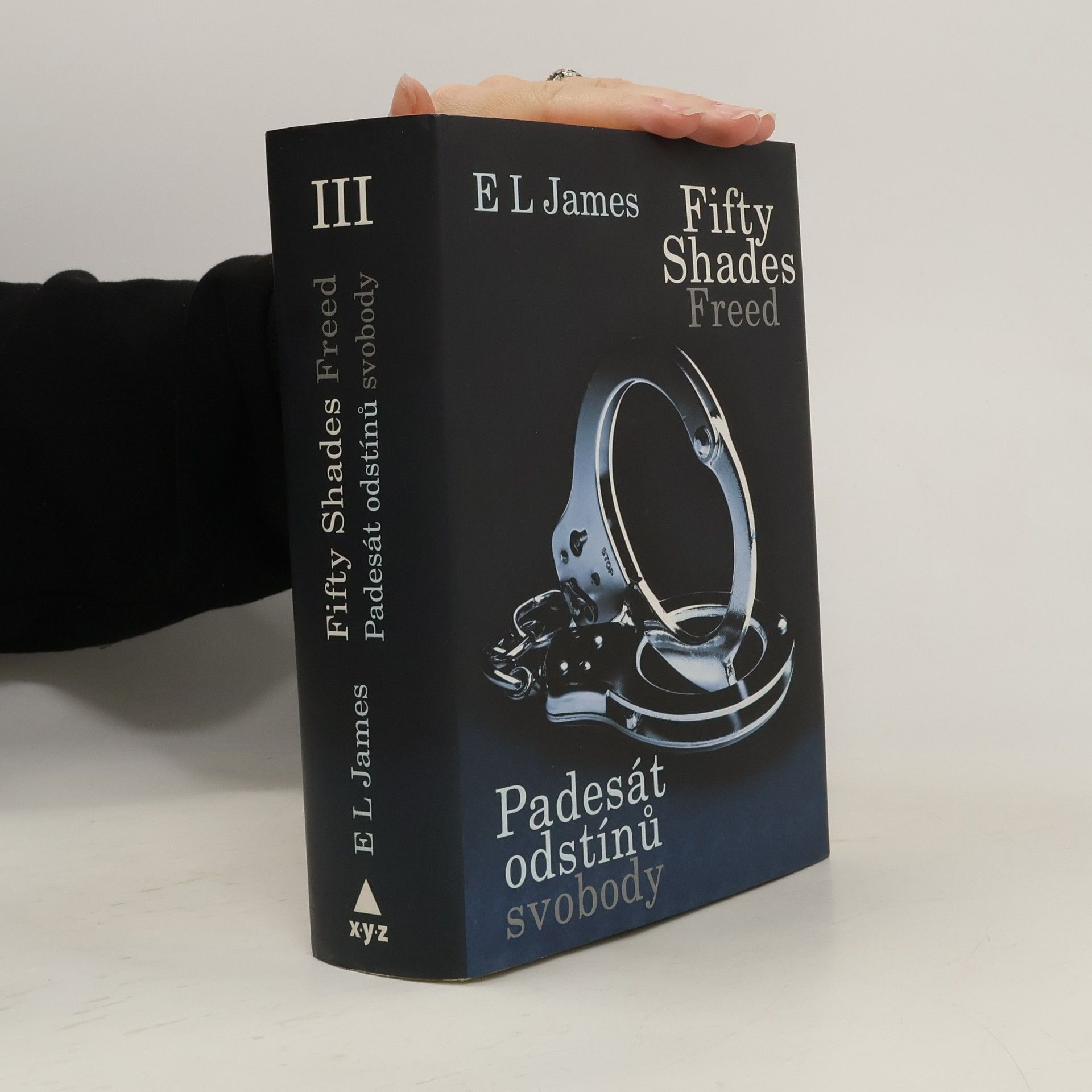 E L James Padesát odstínů svobody