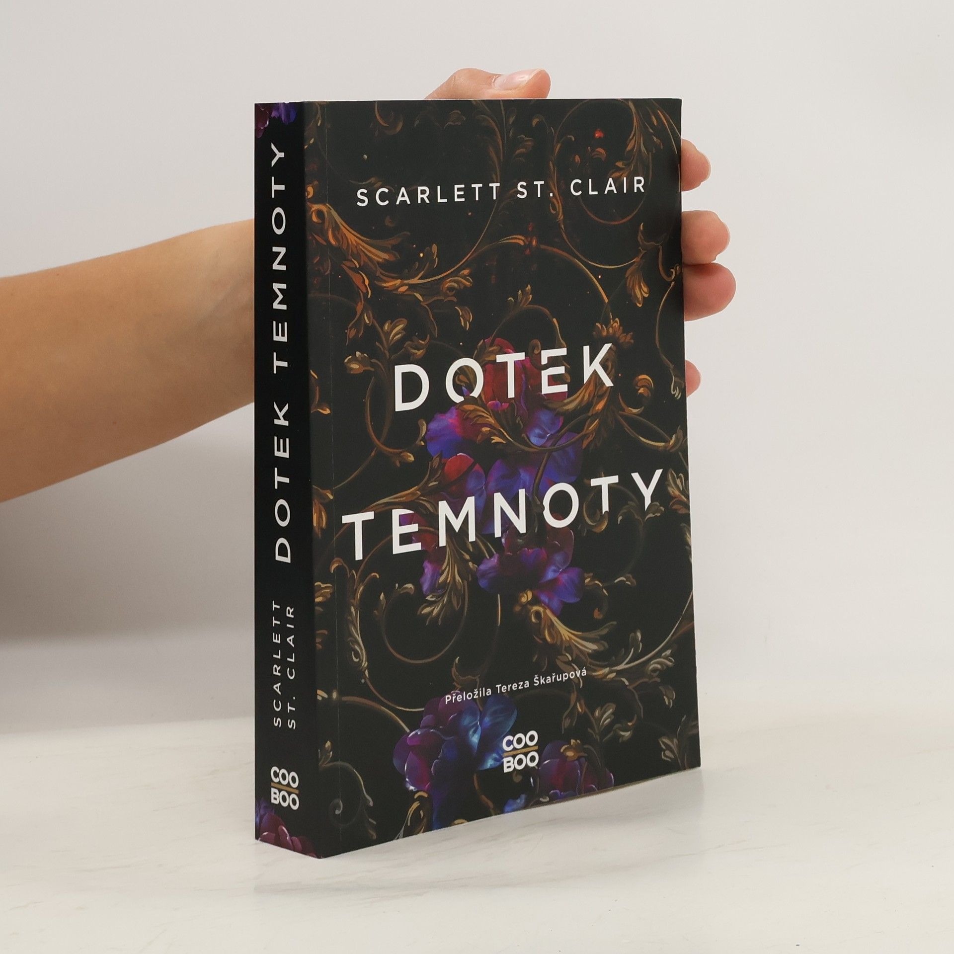 Scarlett St. Clair Dotek temnoty