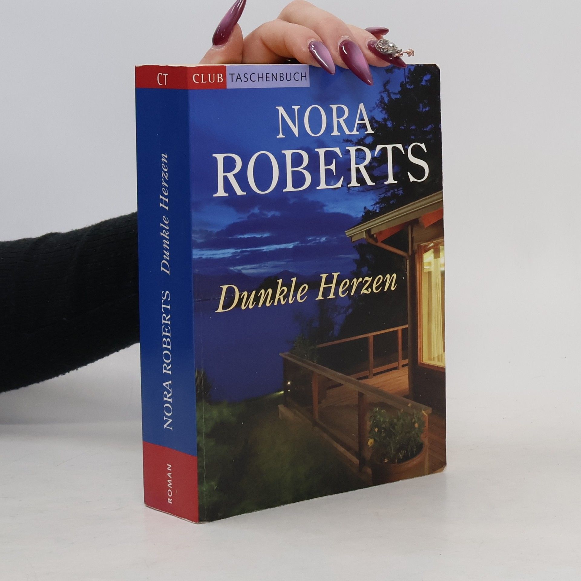 Nora Roberts Dunkle Herzen