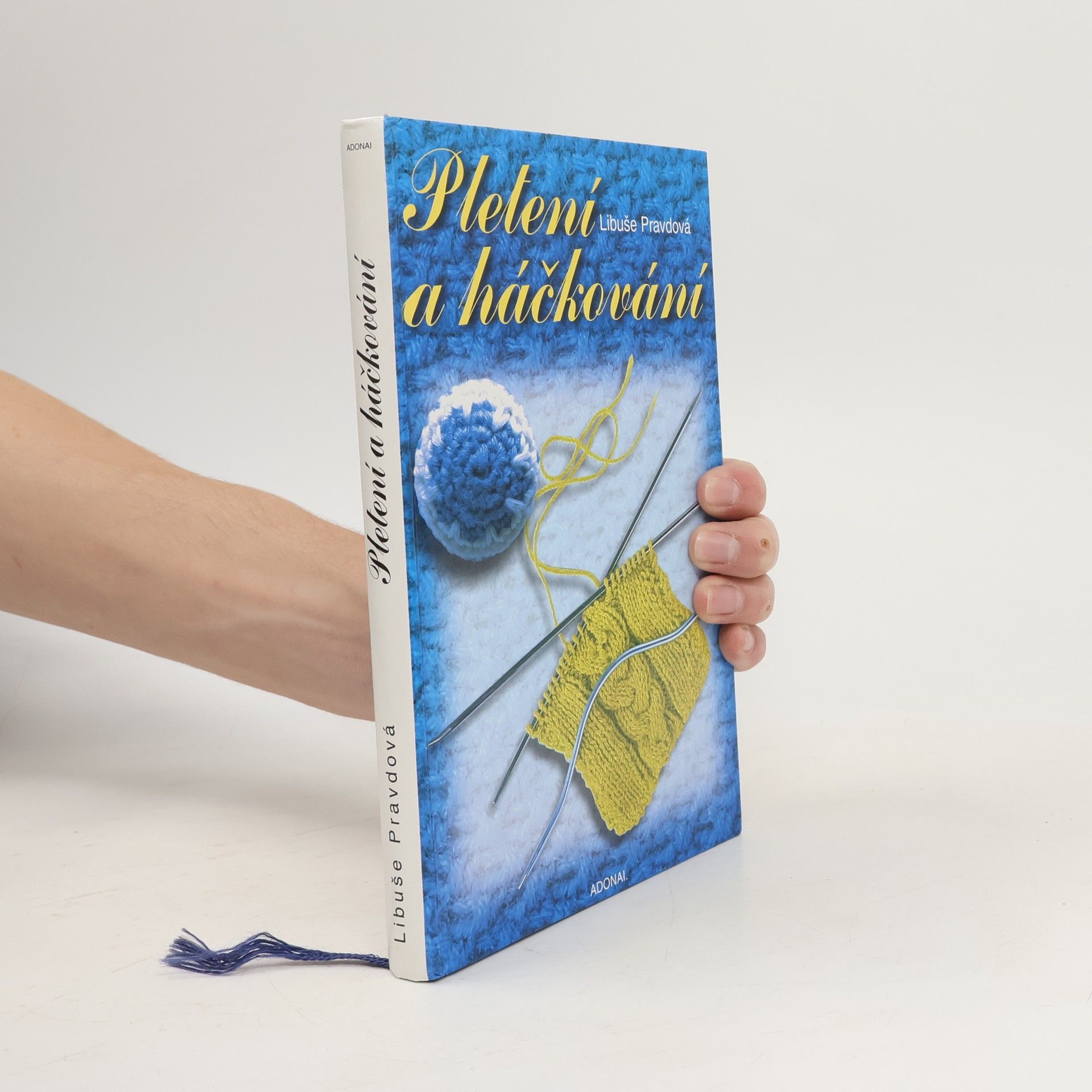 Pletení a háčkování