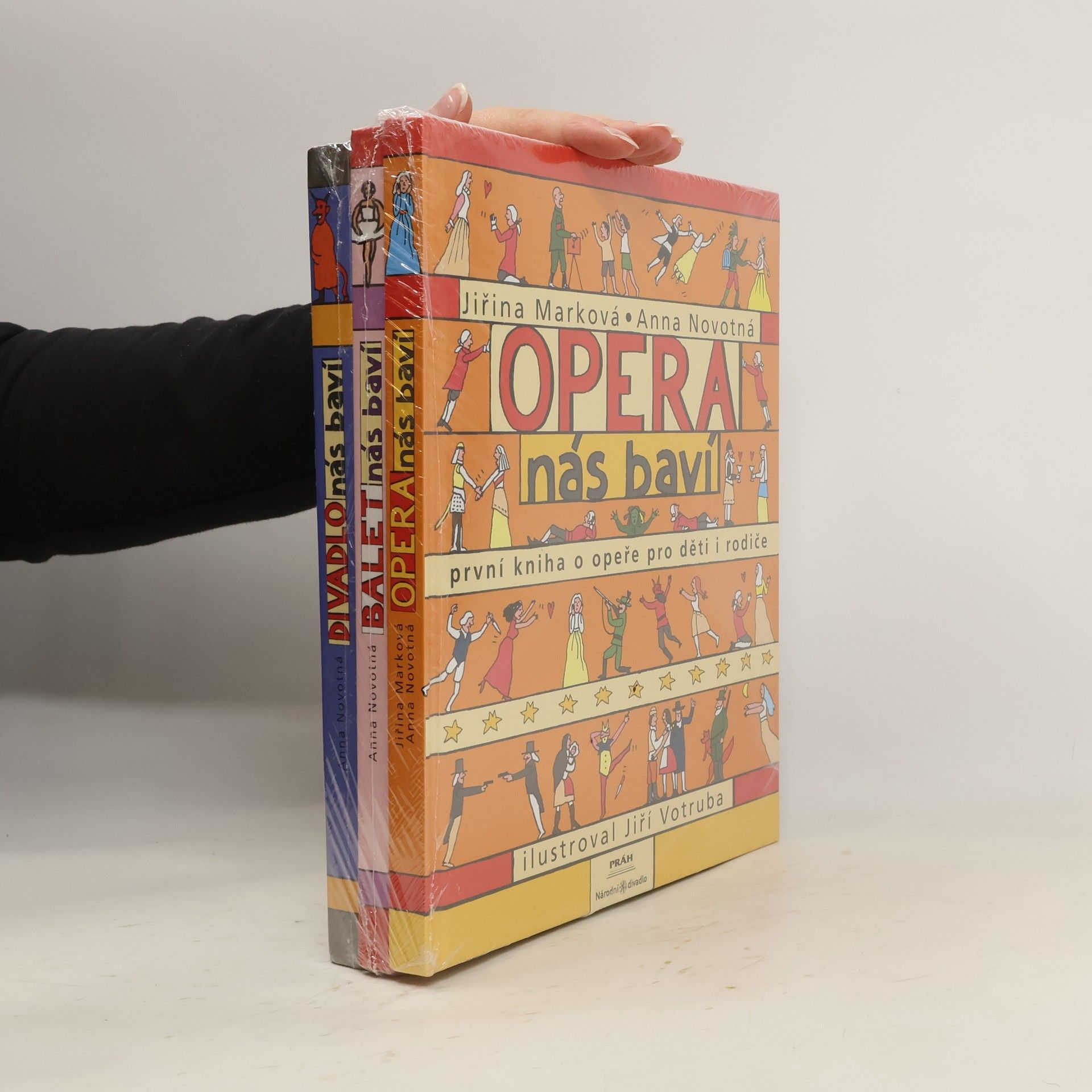 Divadlo nás baví. Opera nás baví. Balet nás baví