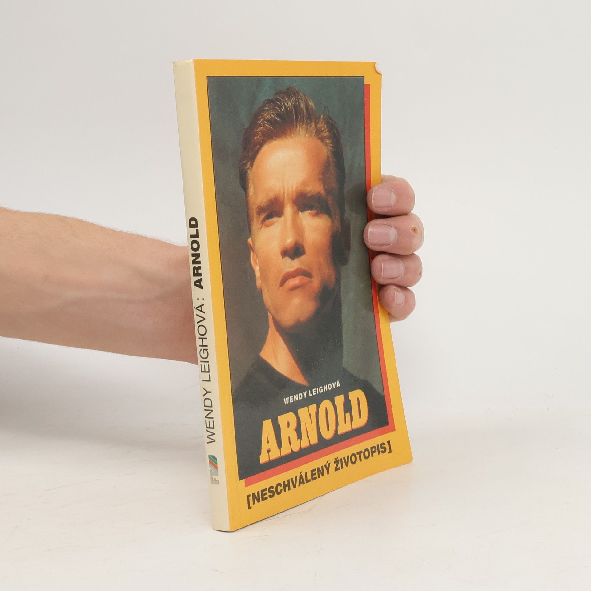 Wendy Leigh Arnold. Neschválený životopis