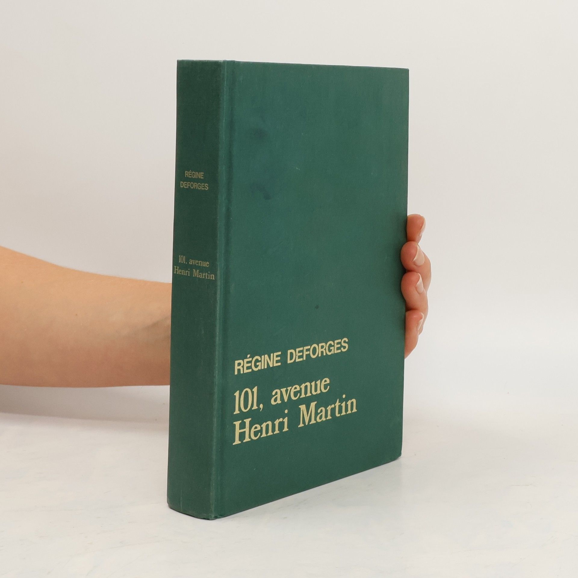 Régine Deforges 101, avenue Henri-Martin