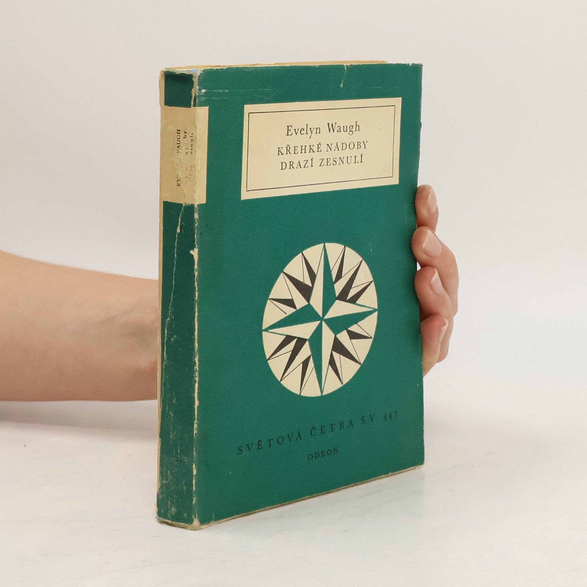 Evelyn Waugh Křehké nádoby. Drazí zesnulí