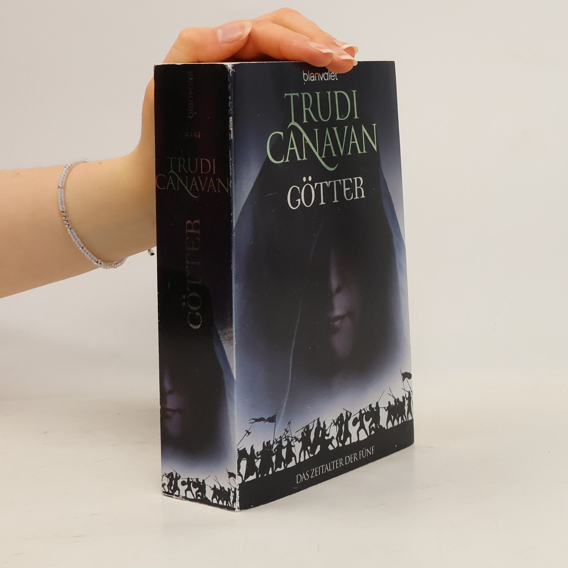 Trudi Canavan Götter