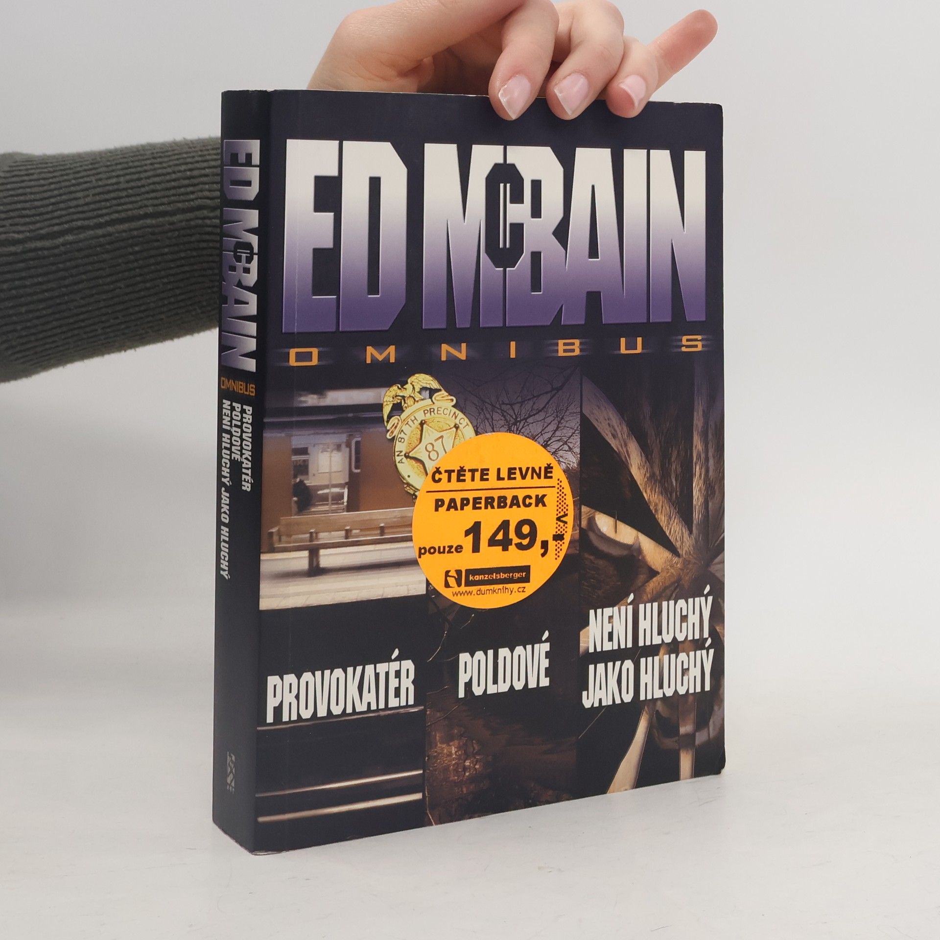 Omnibus: V hlavní roli Steve Carella