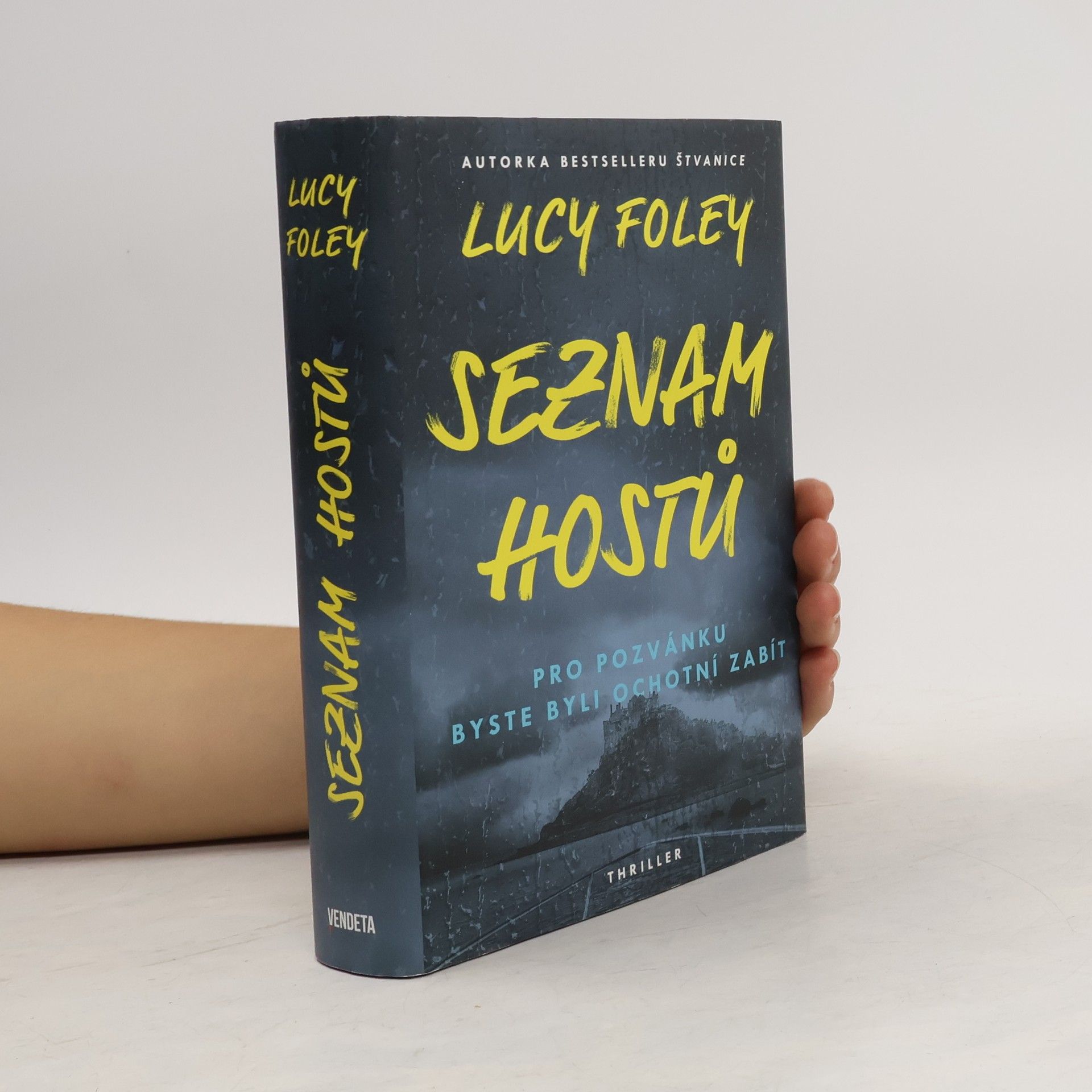 Lucy Foley Seznam hostů