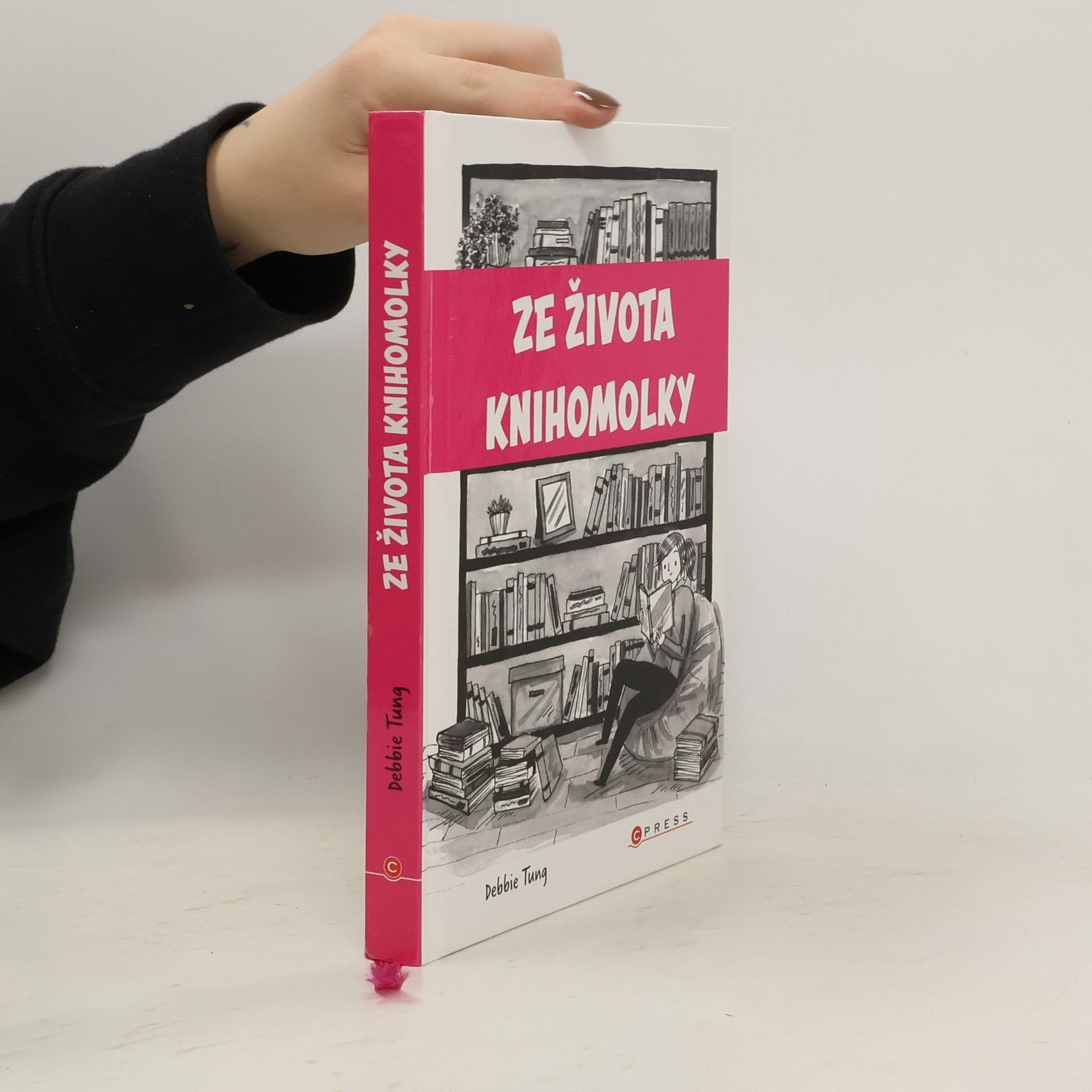 Debbie Tung Ze života knihomolky