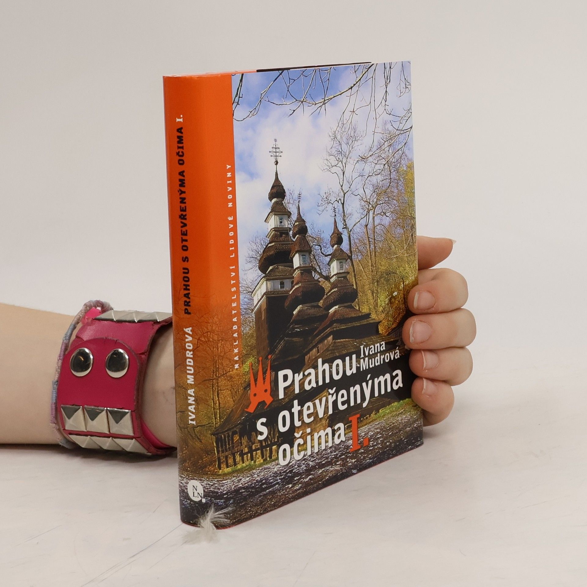 Ivana Mudrová Prahou s otevřenýma očima