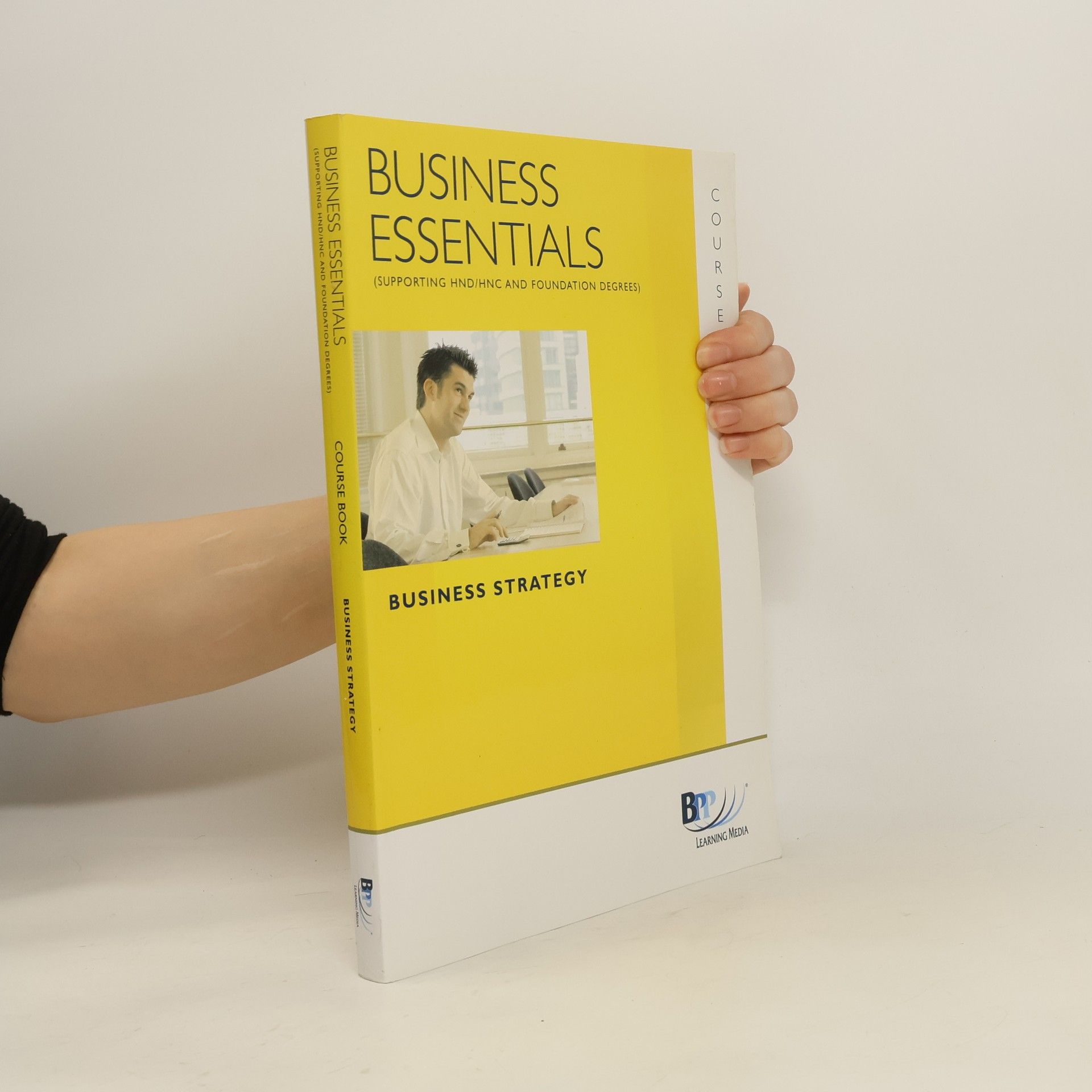 Various authors Business Essentials - Unit 7 Business Strategy