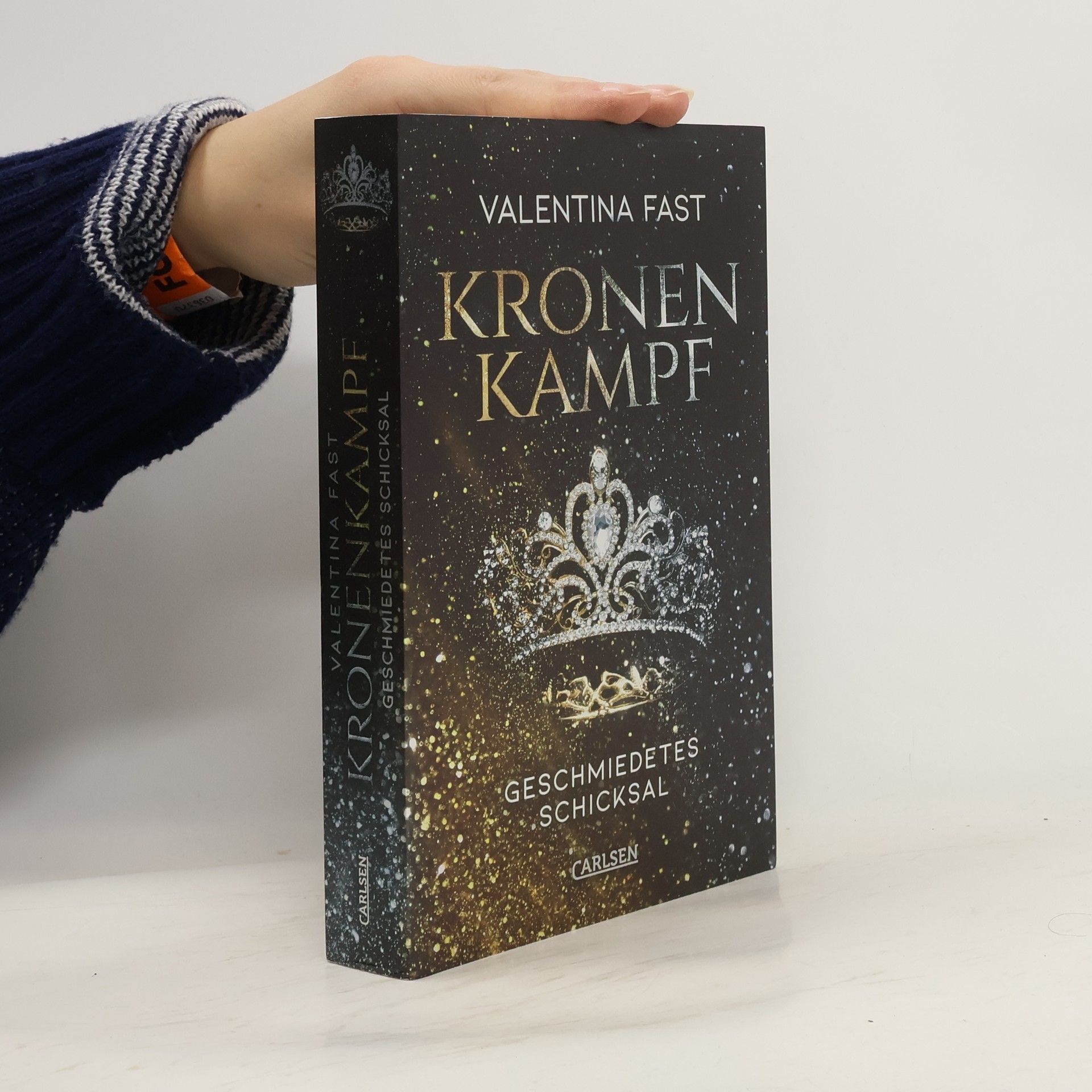 Valentina Fast Kronenkampf - geschmiedetes Schicksal