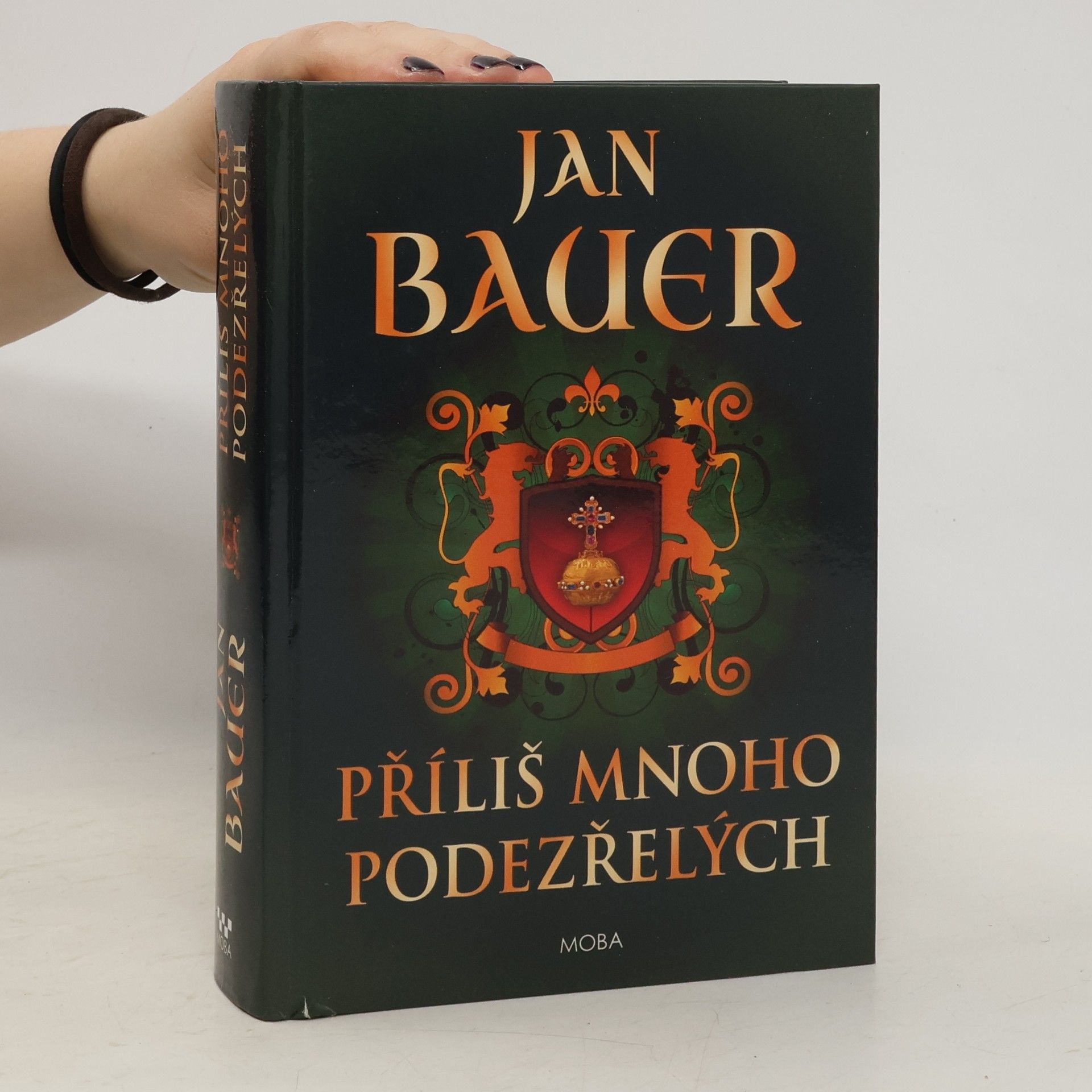 Příliš mnoho podezřelých