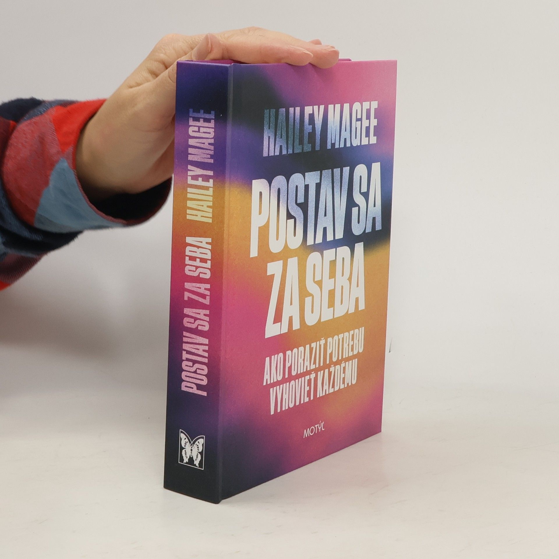 Hailey Paige Magee Postav sa za seba