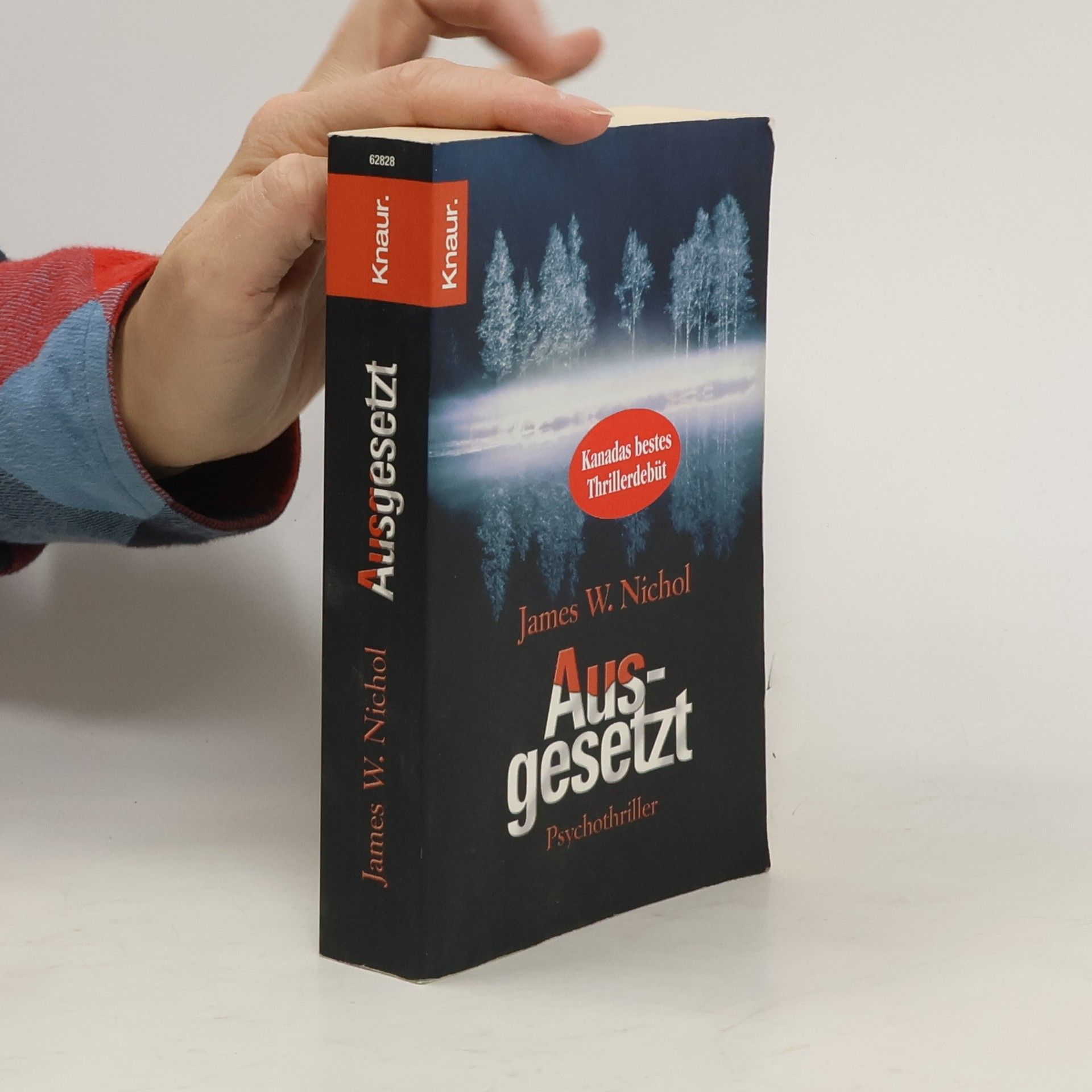 James W. Nichol Ausgesetzt