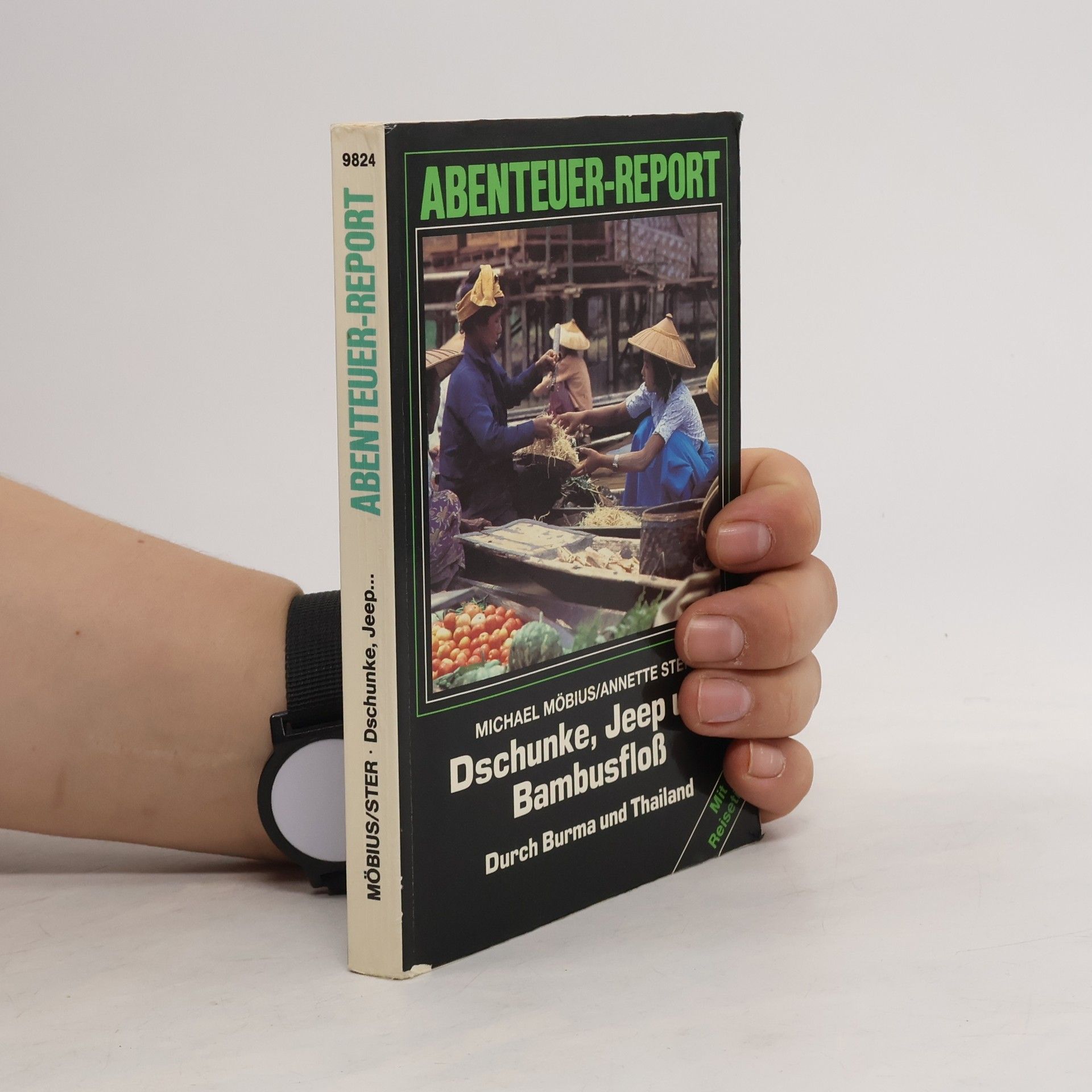 Dschunke, Jeep und Bambusfloss