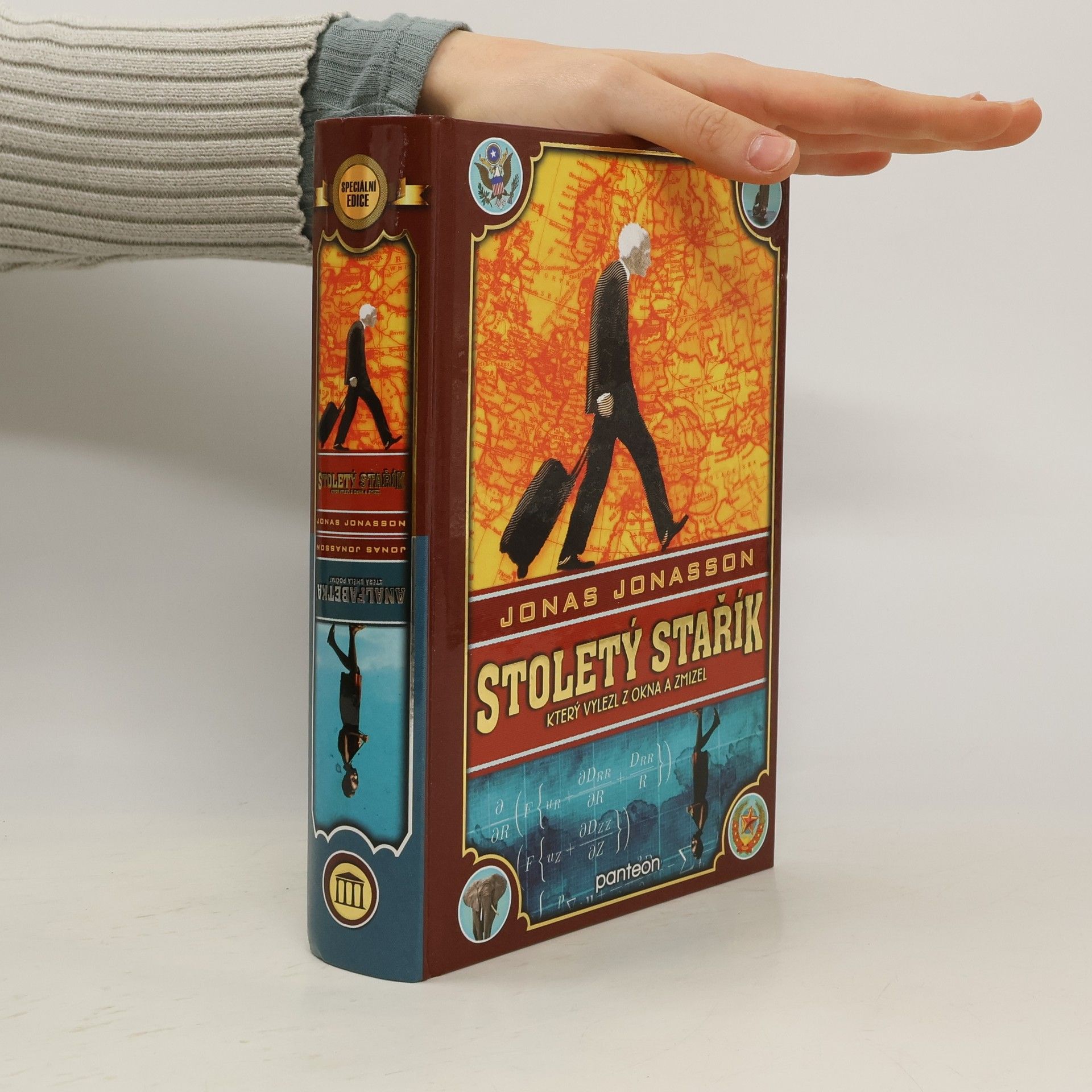 Analfabetka, která uměla počítat ; Stoletý stařík, který vylezl z okna a zmizel