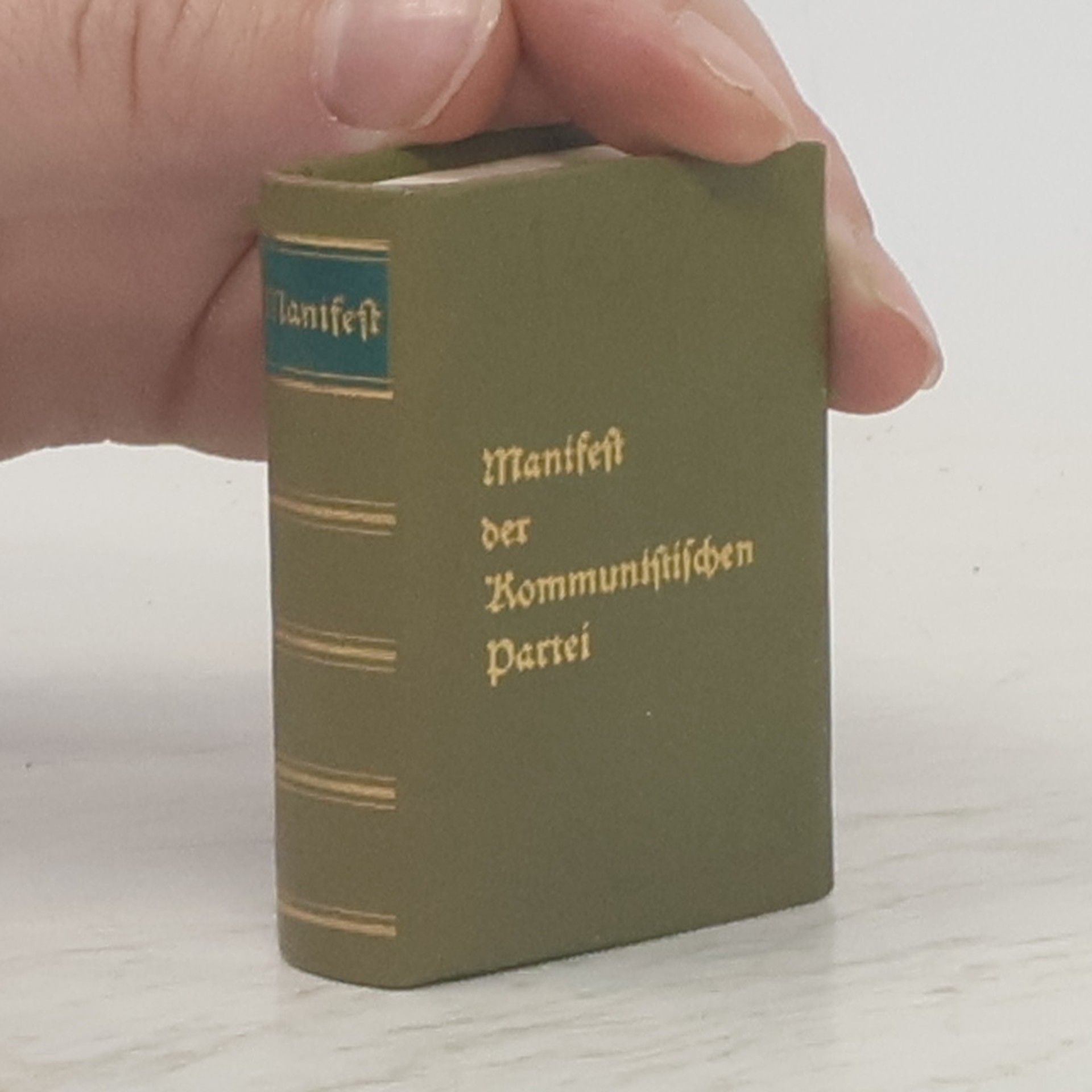 kolektiv Manifest der Kommunistischen Partei