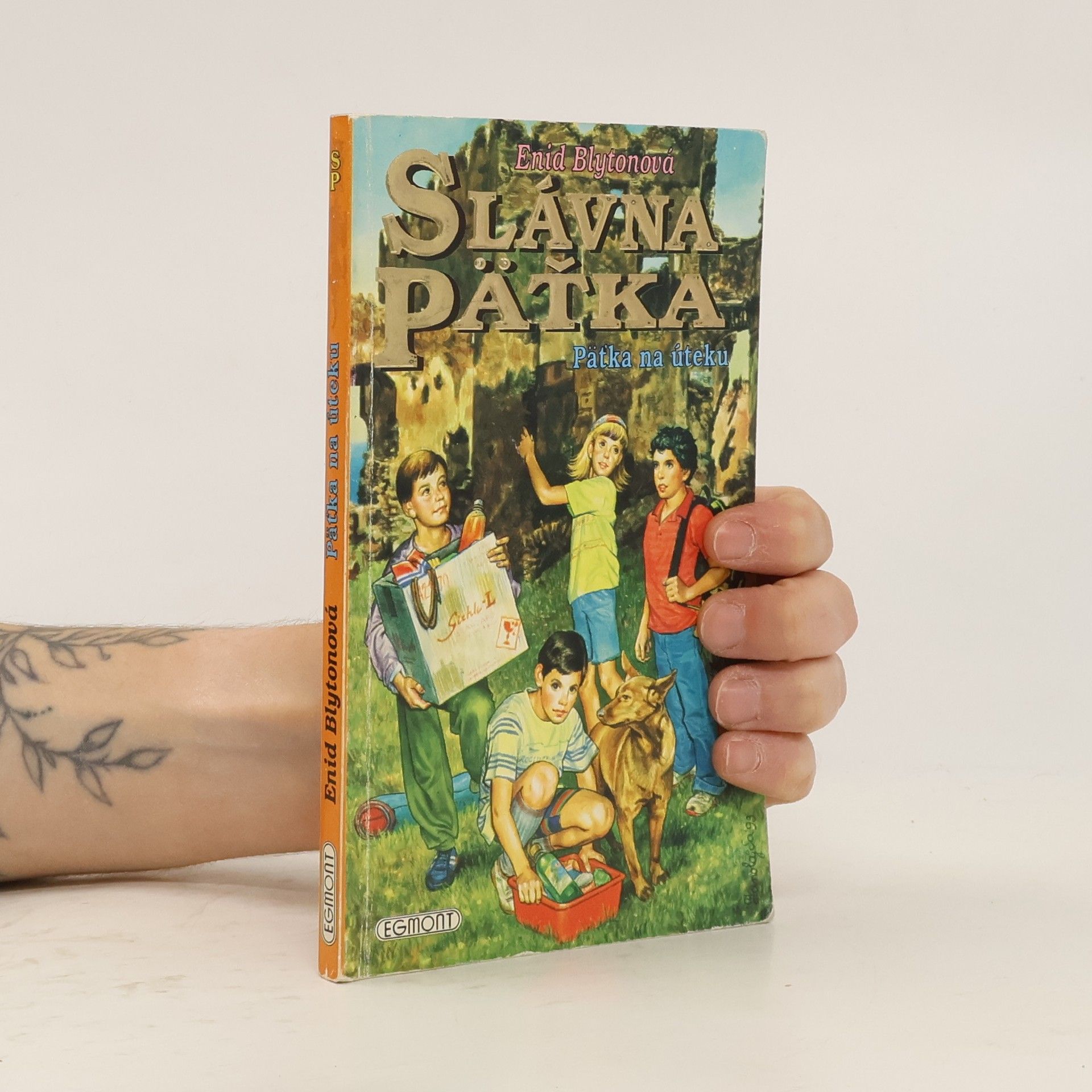 Enid Blyton Slávna päťka. Päťka na úteku.