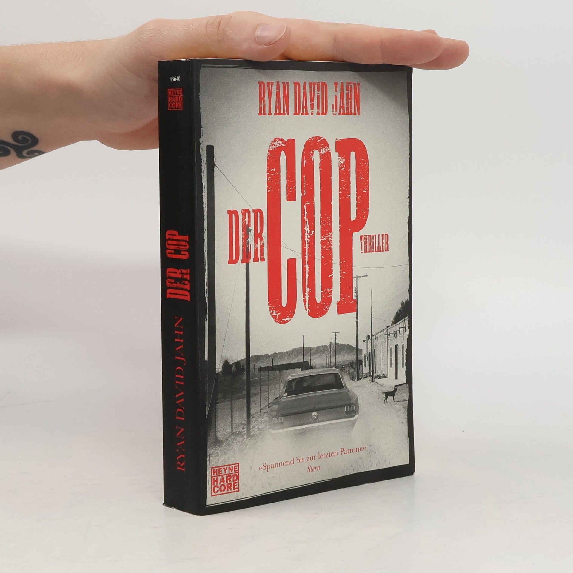 Ryan David Jahn Der Cop