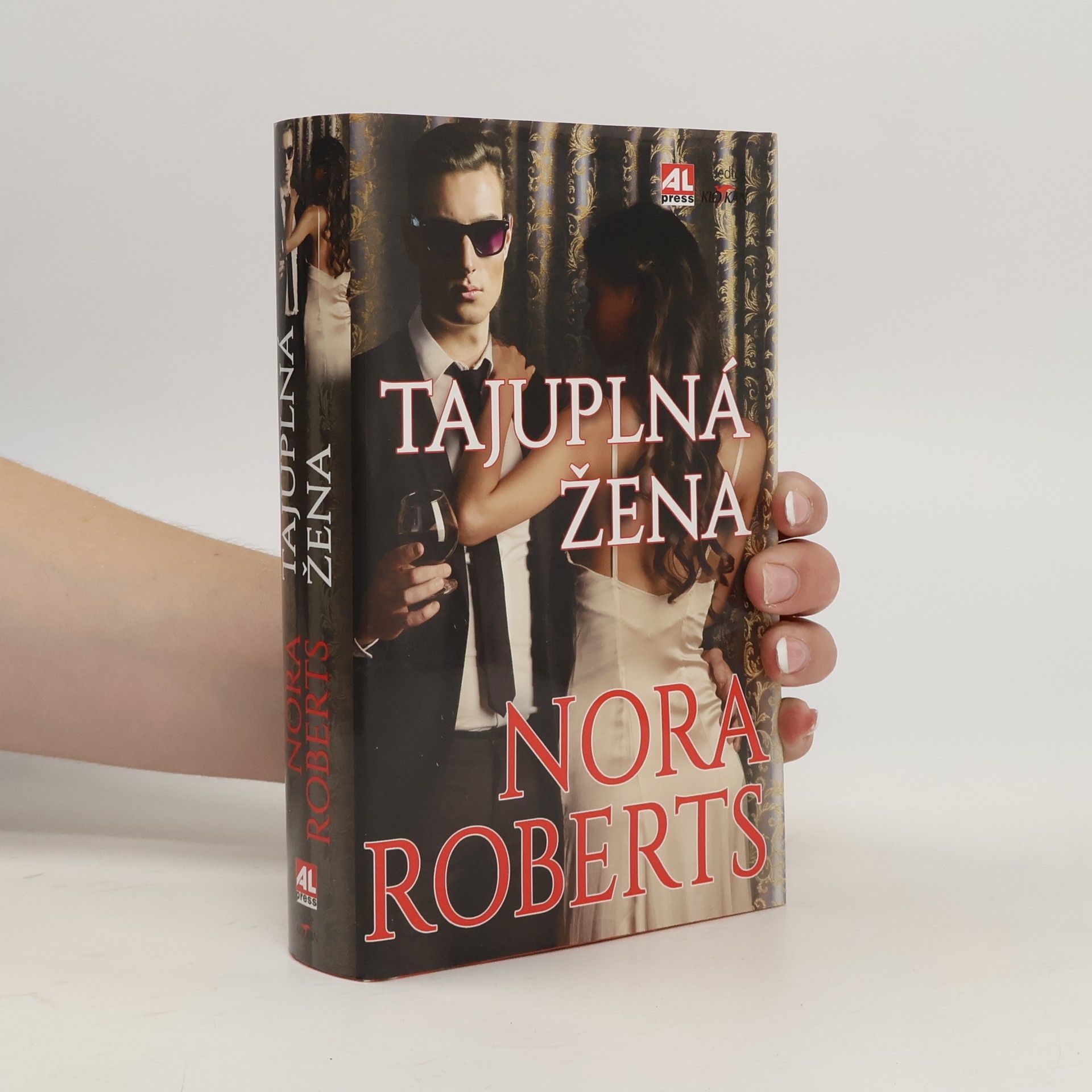 Nora Roberts Tajuplná žena