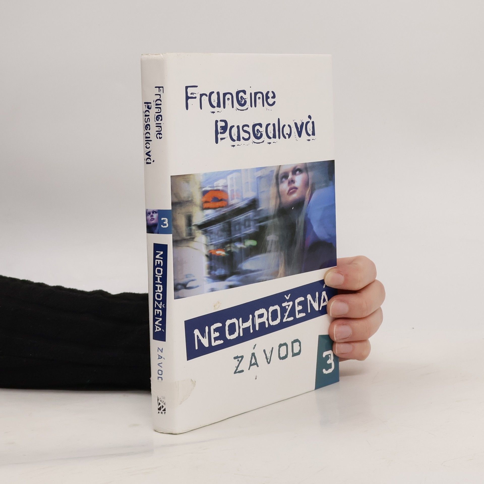 Francine Rubin Pascal Neohrožená 3: Závod