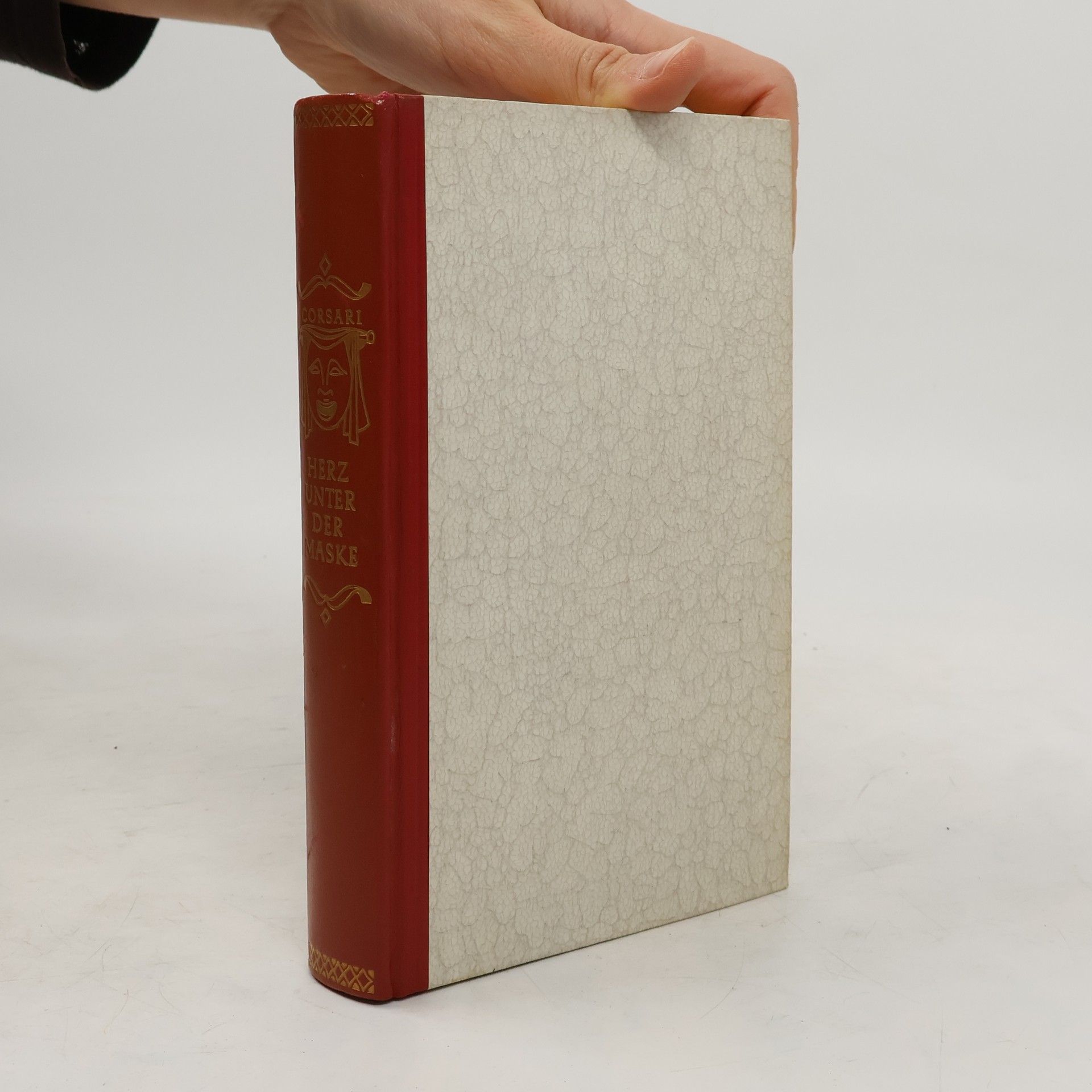 Ly Corsari Herz unter der Maske