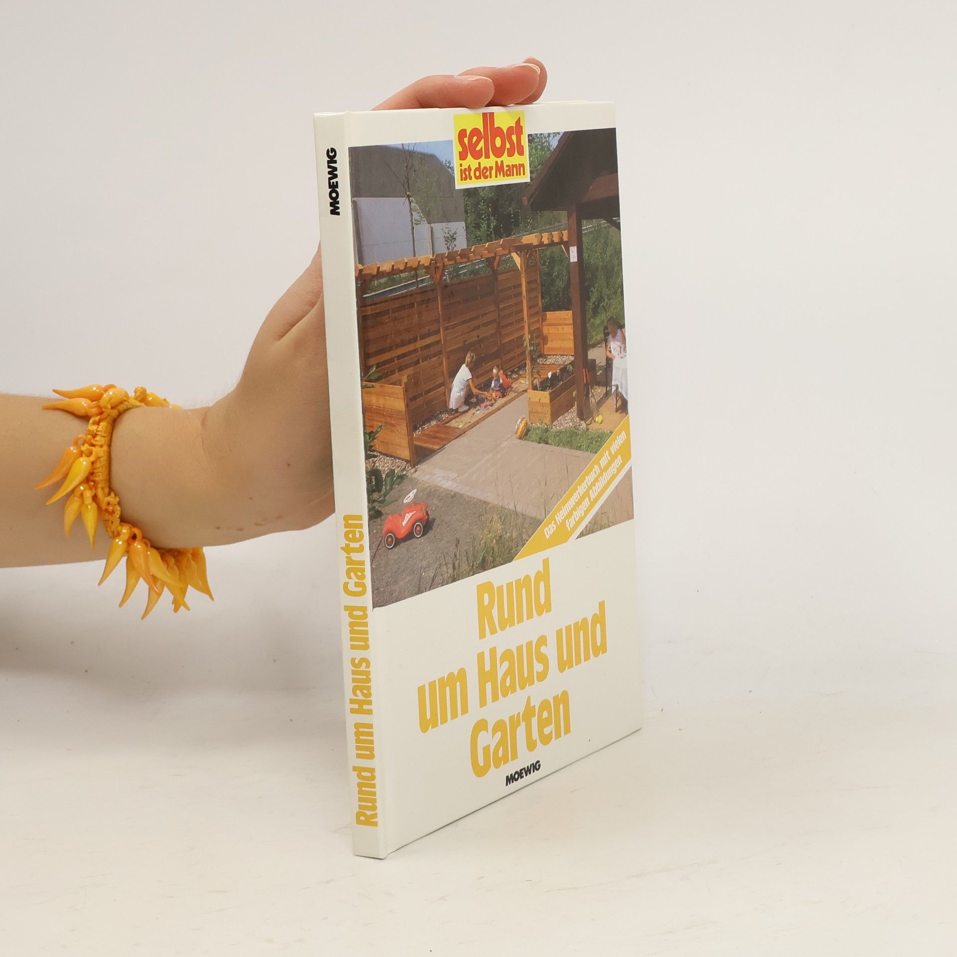 Autorenkollektiv Rund um Haus und Garten