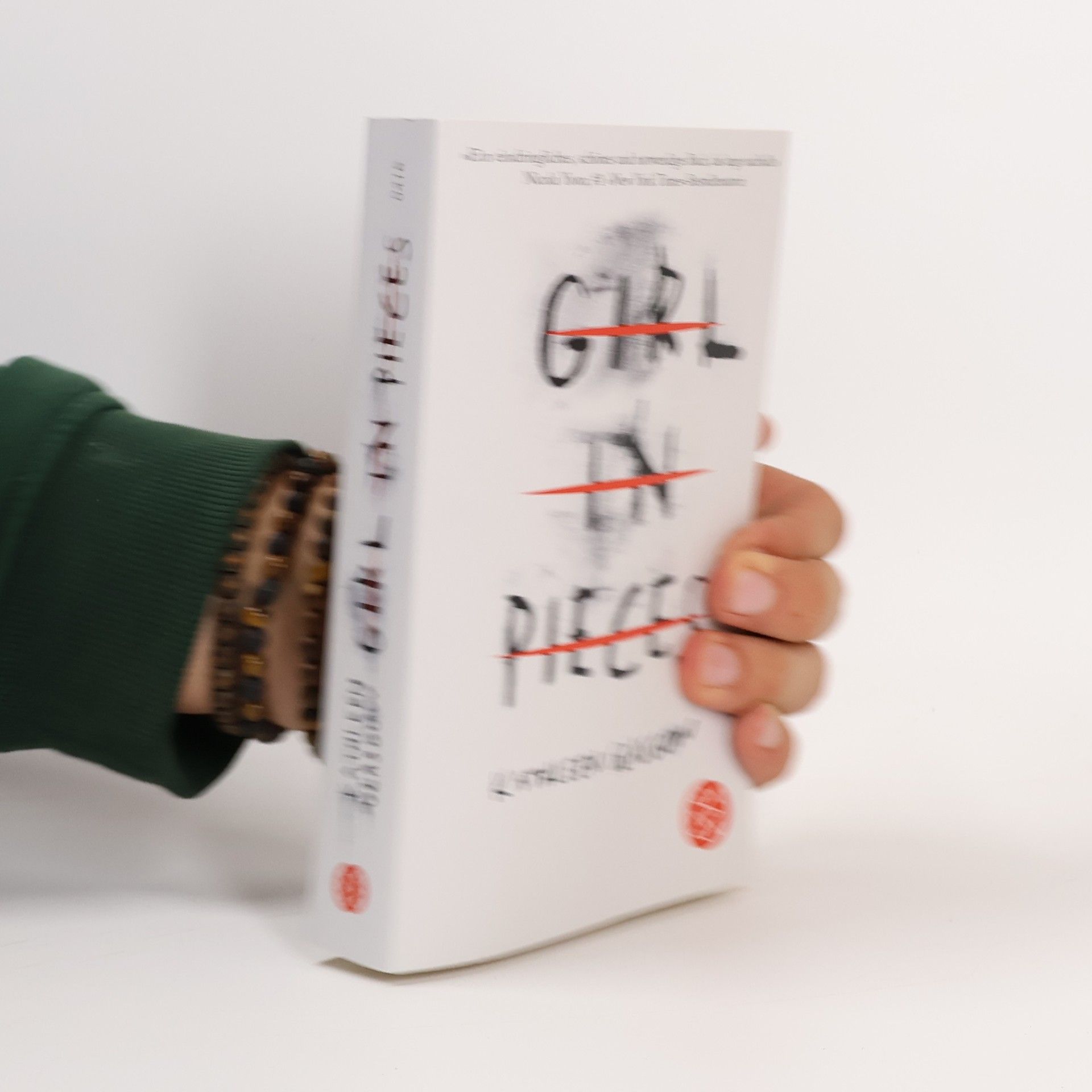 Kathleen Glasgow Girl in pieces