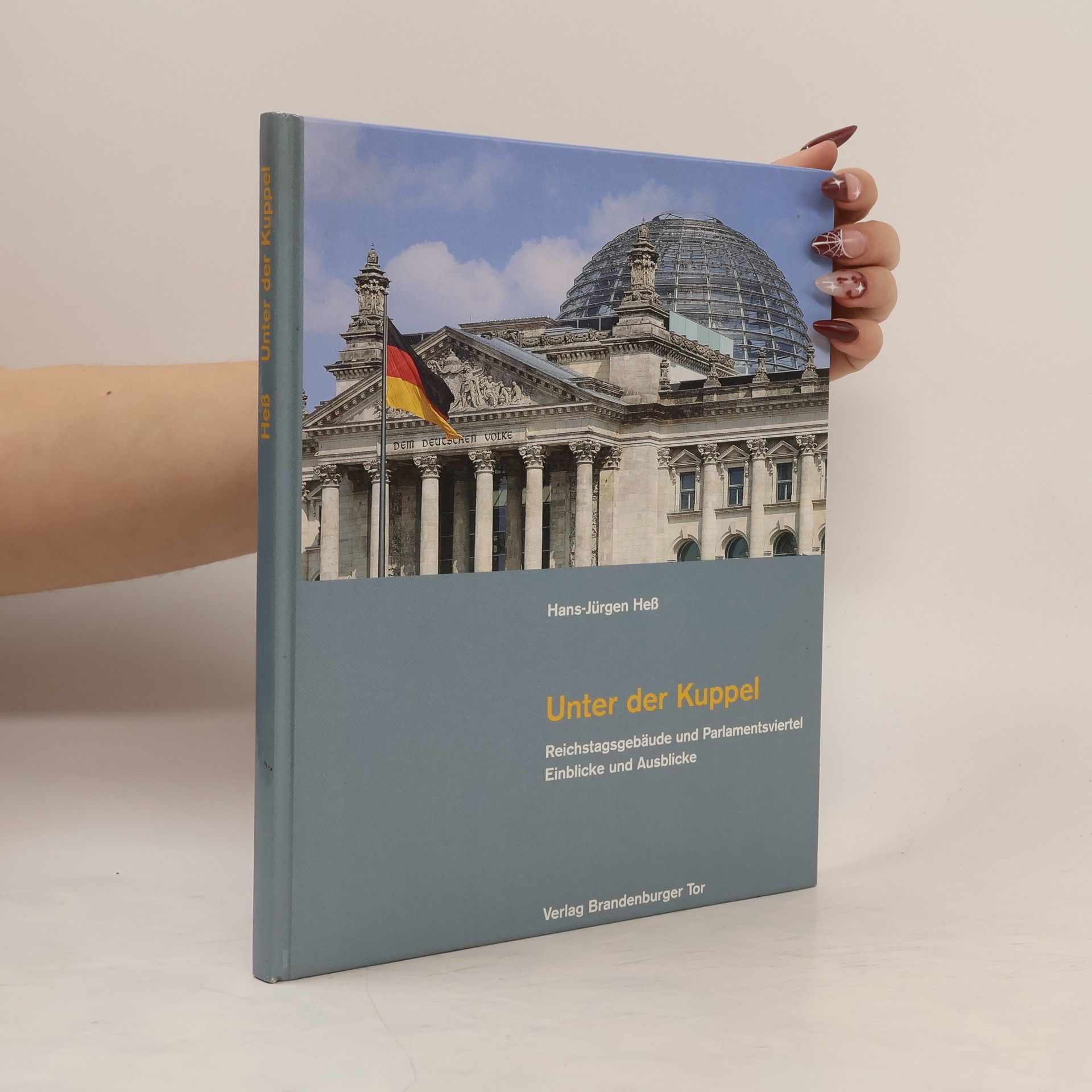 Hans-Jürgen Hess Unter der Kuppel