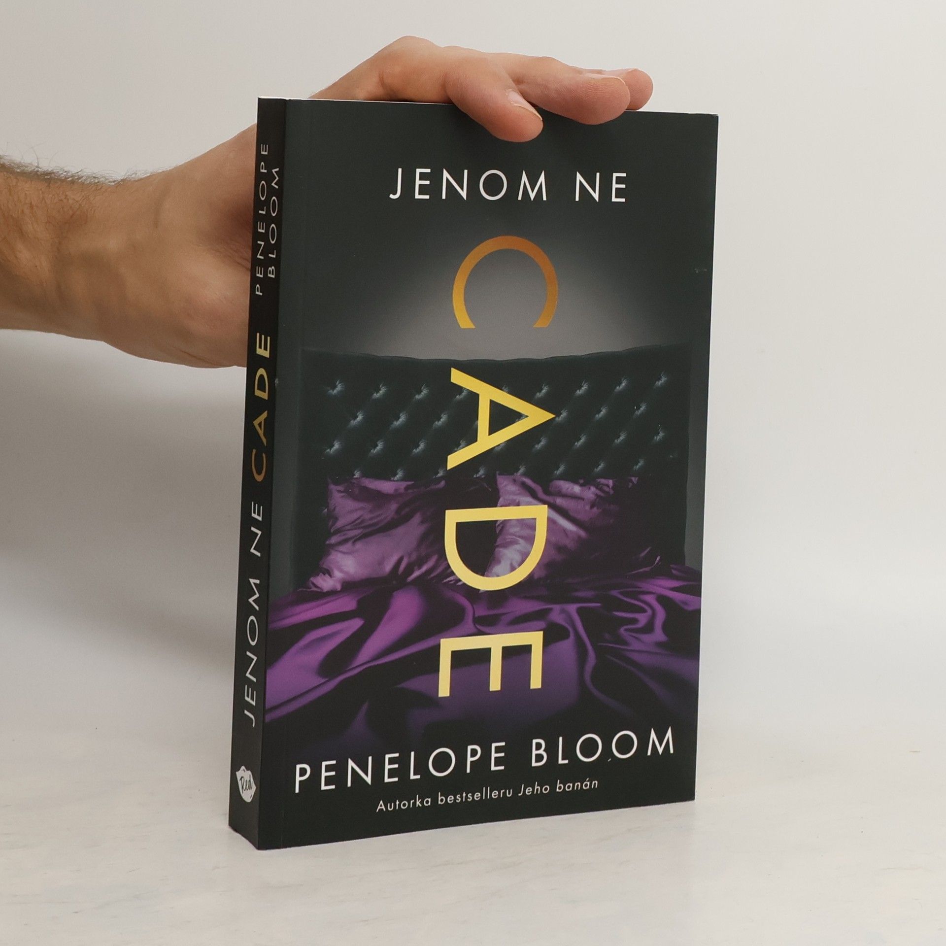 Penelope Bloom Jenom ne Cade