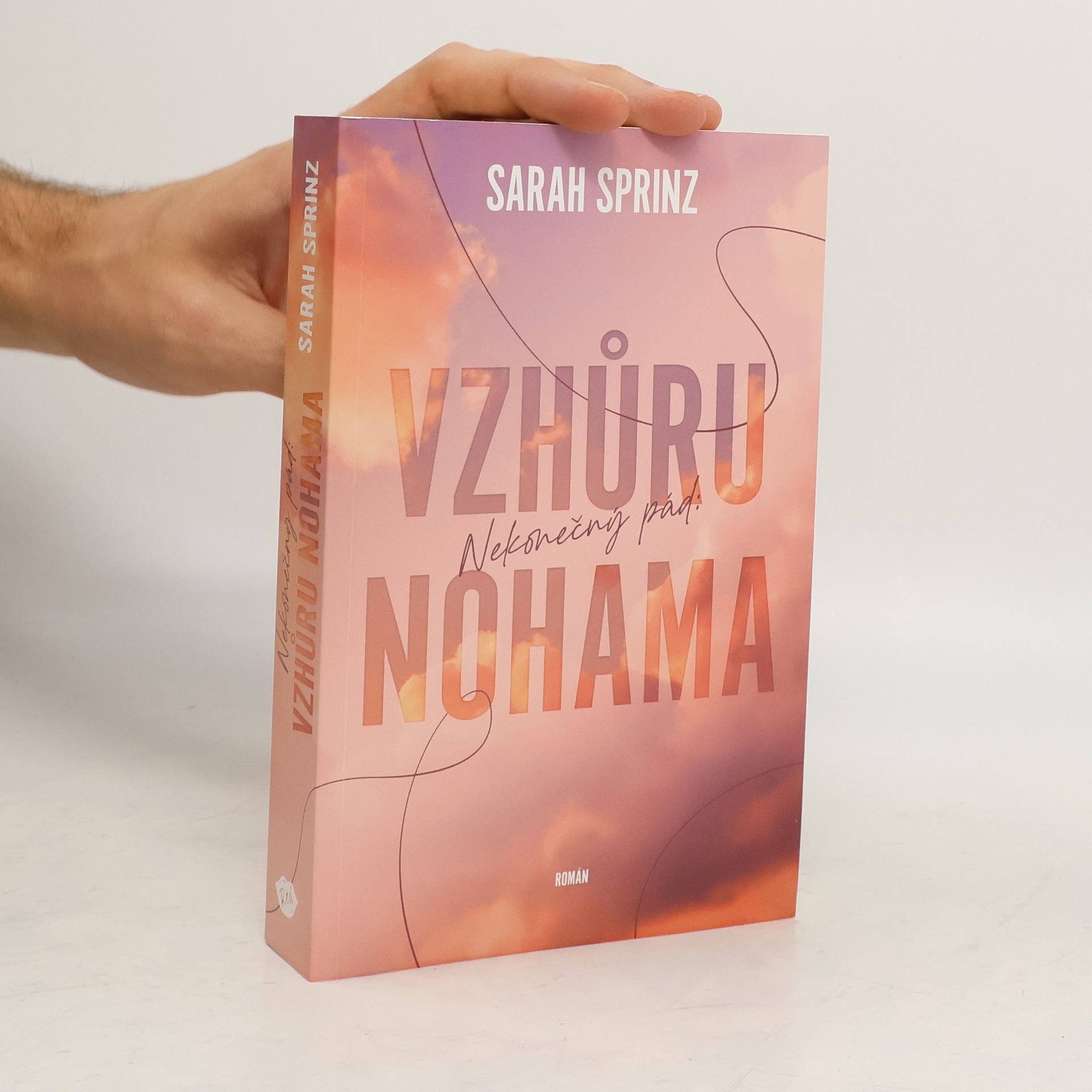 Nekonečný pád. Vzhůru nohama