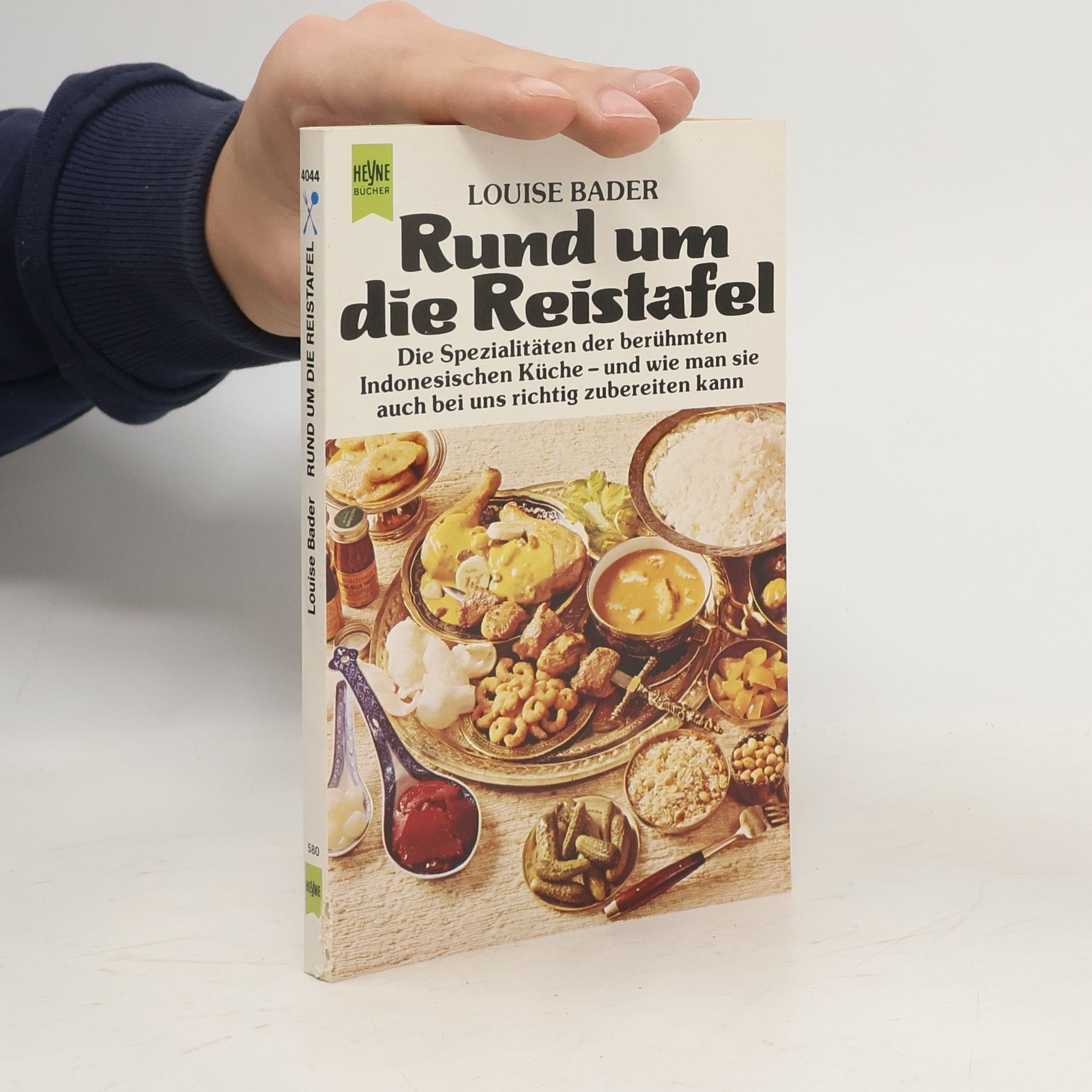 Louise Bader Rund um die Reistafel
