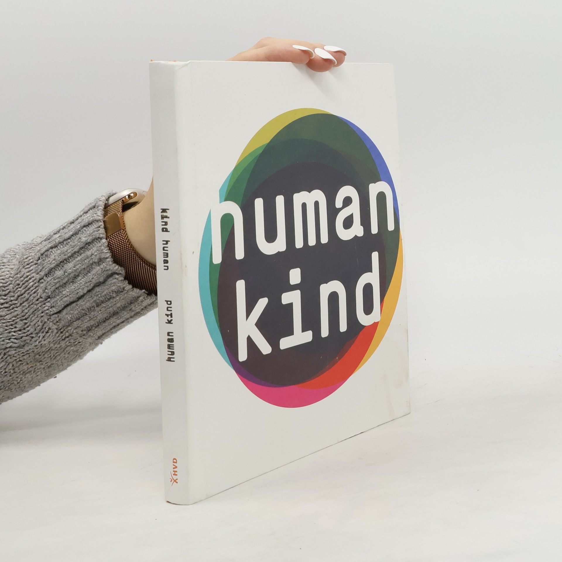 Autores varios Human Kind