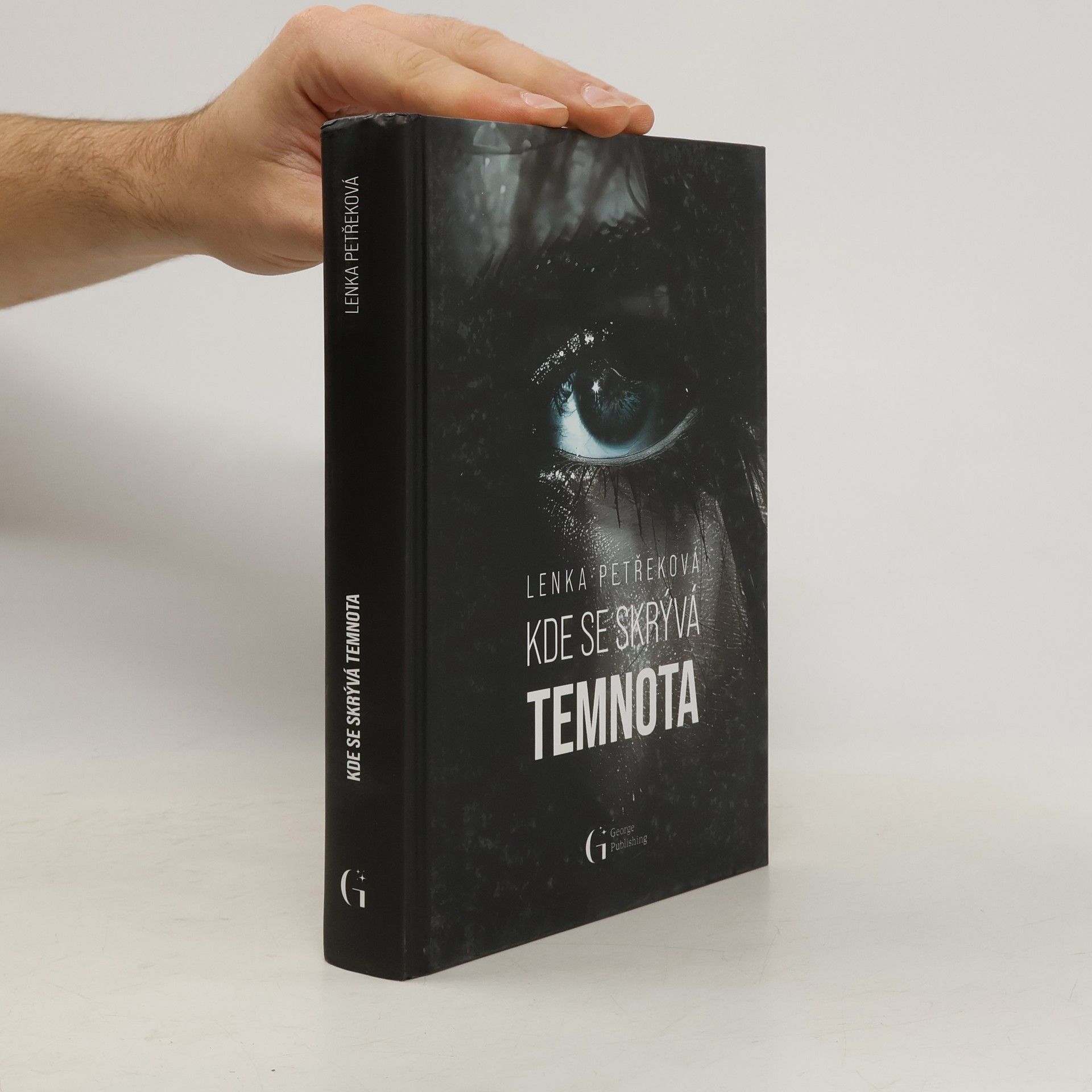 Lenka Petřeková Kde se skrývá temnota