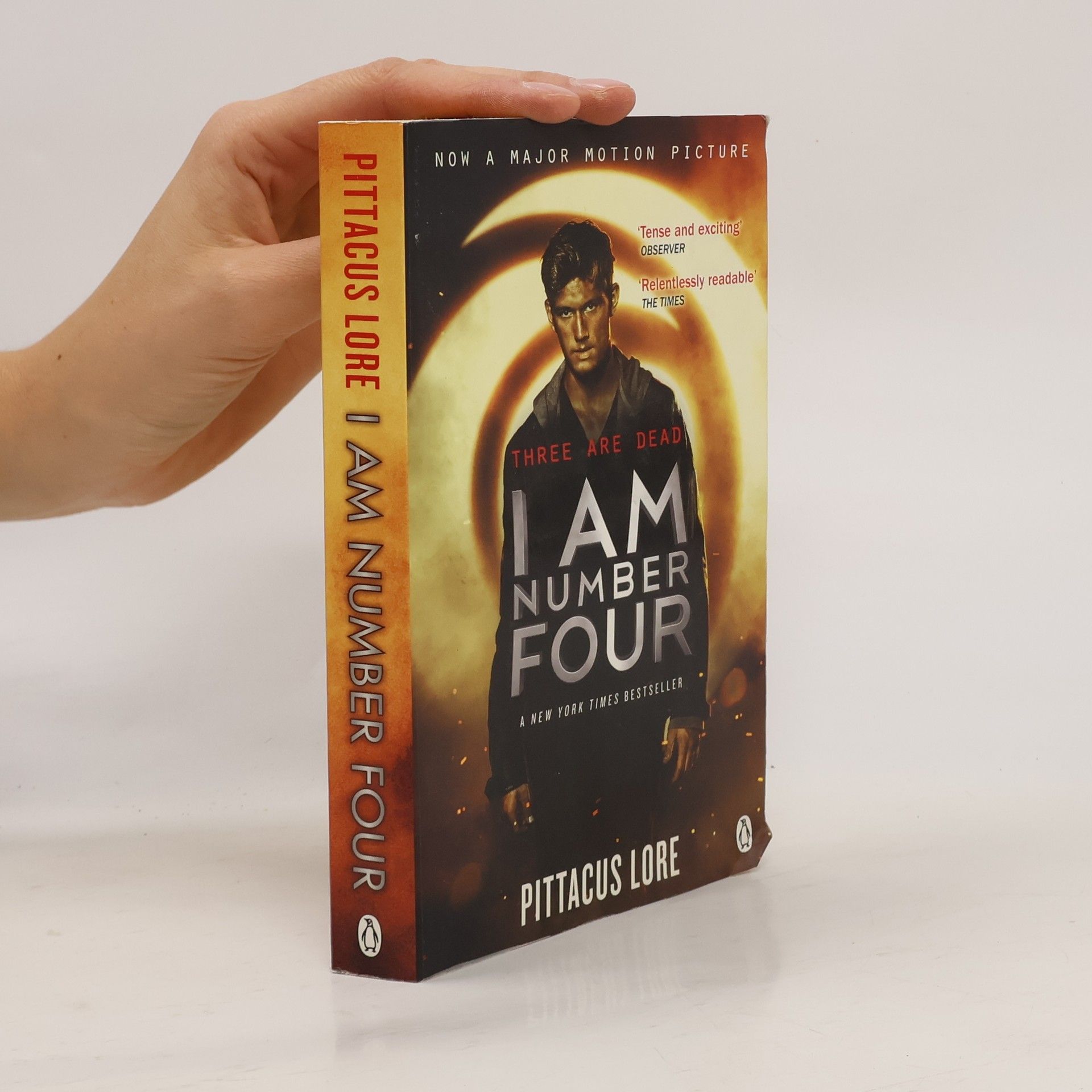 Pittacus Lore I am Number Four