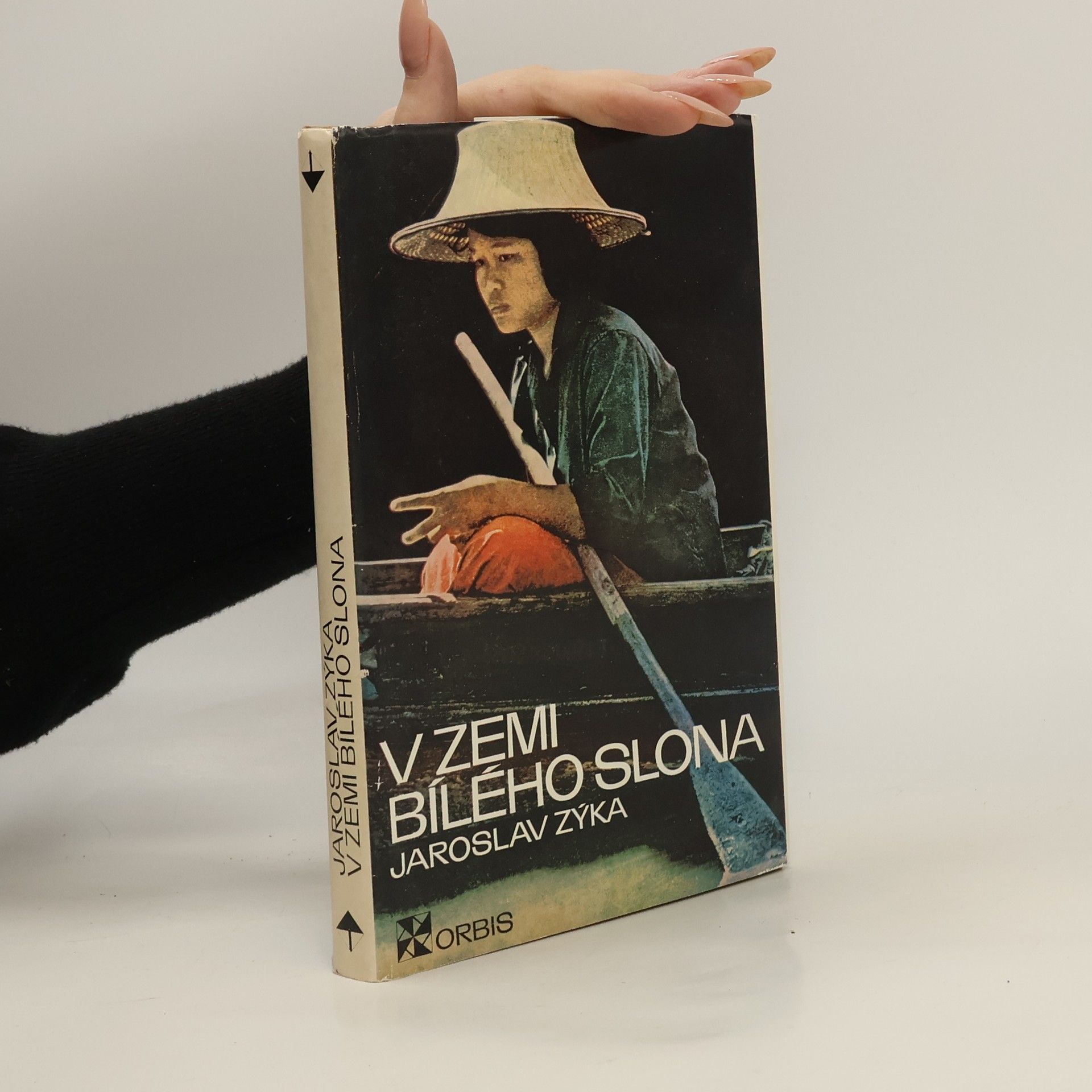 V zemi bílého slona