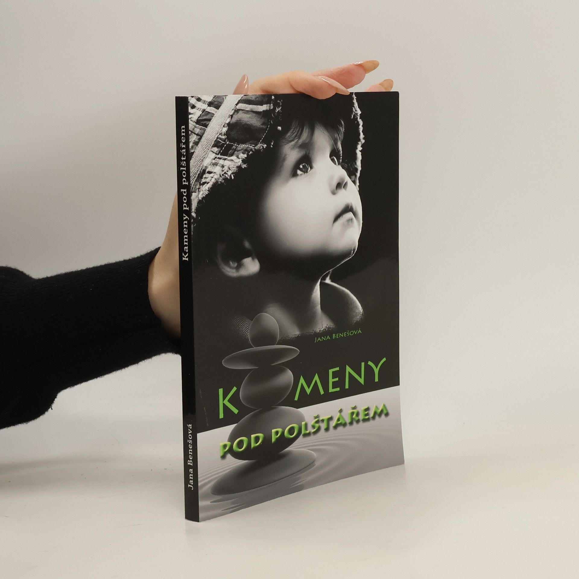 Kameny pod polštářem