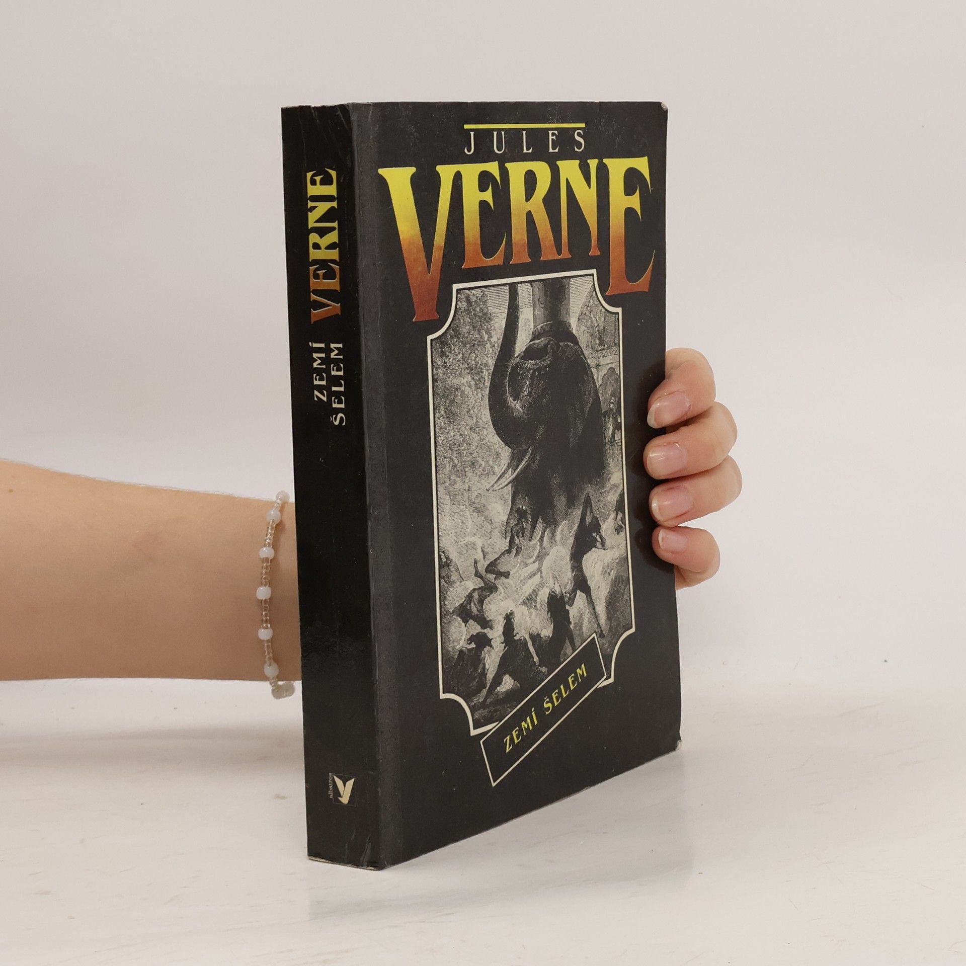 Jules Verne Zemí šelem