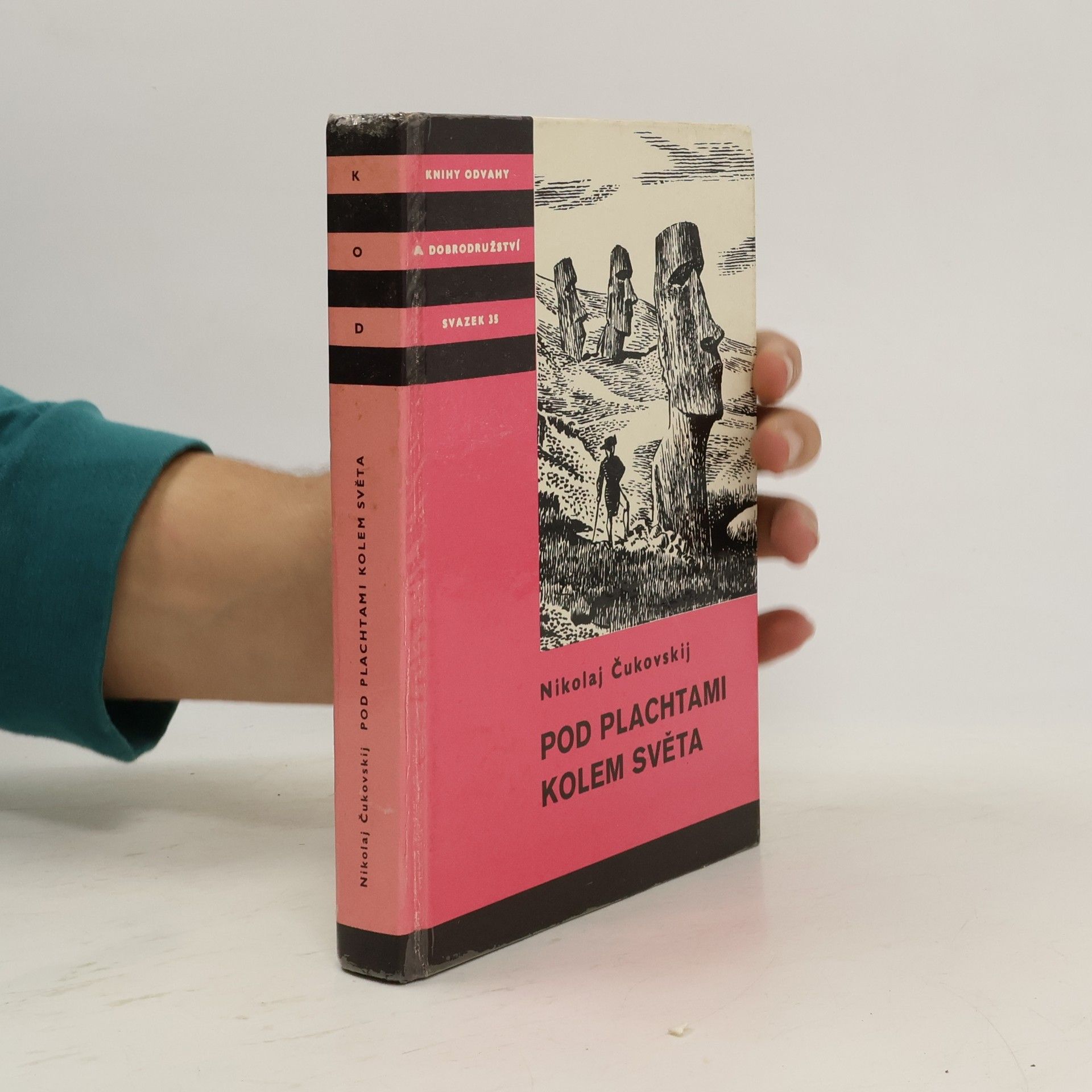 Nikolaj Kornejevič Čukovskij Pod plachtami kolem světa