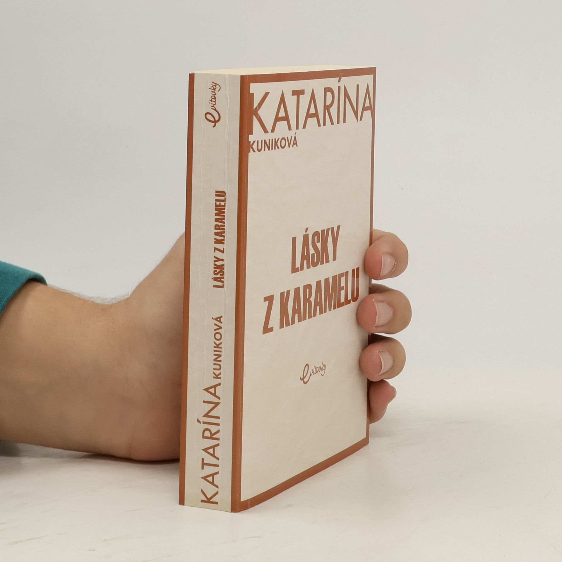 Katarína Kuniková Lásky z karamelu