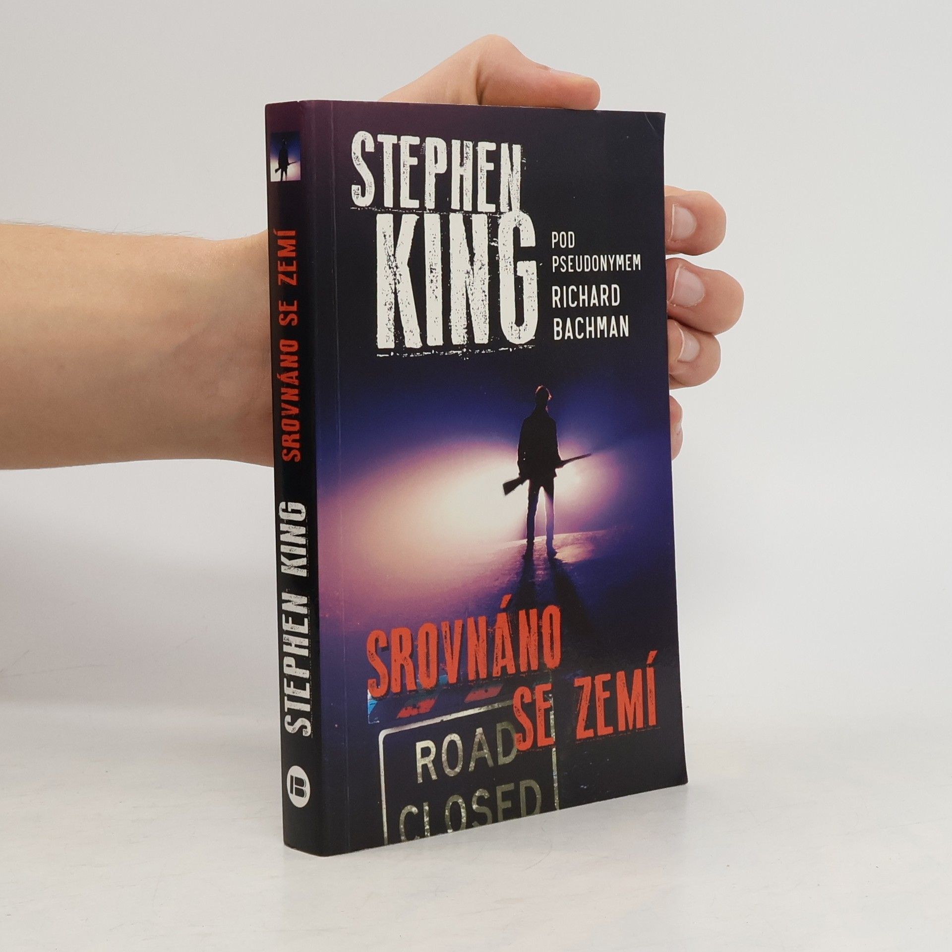 Stephen King Srovnáno se zemí