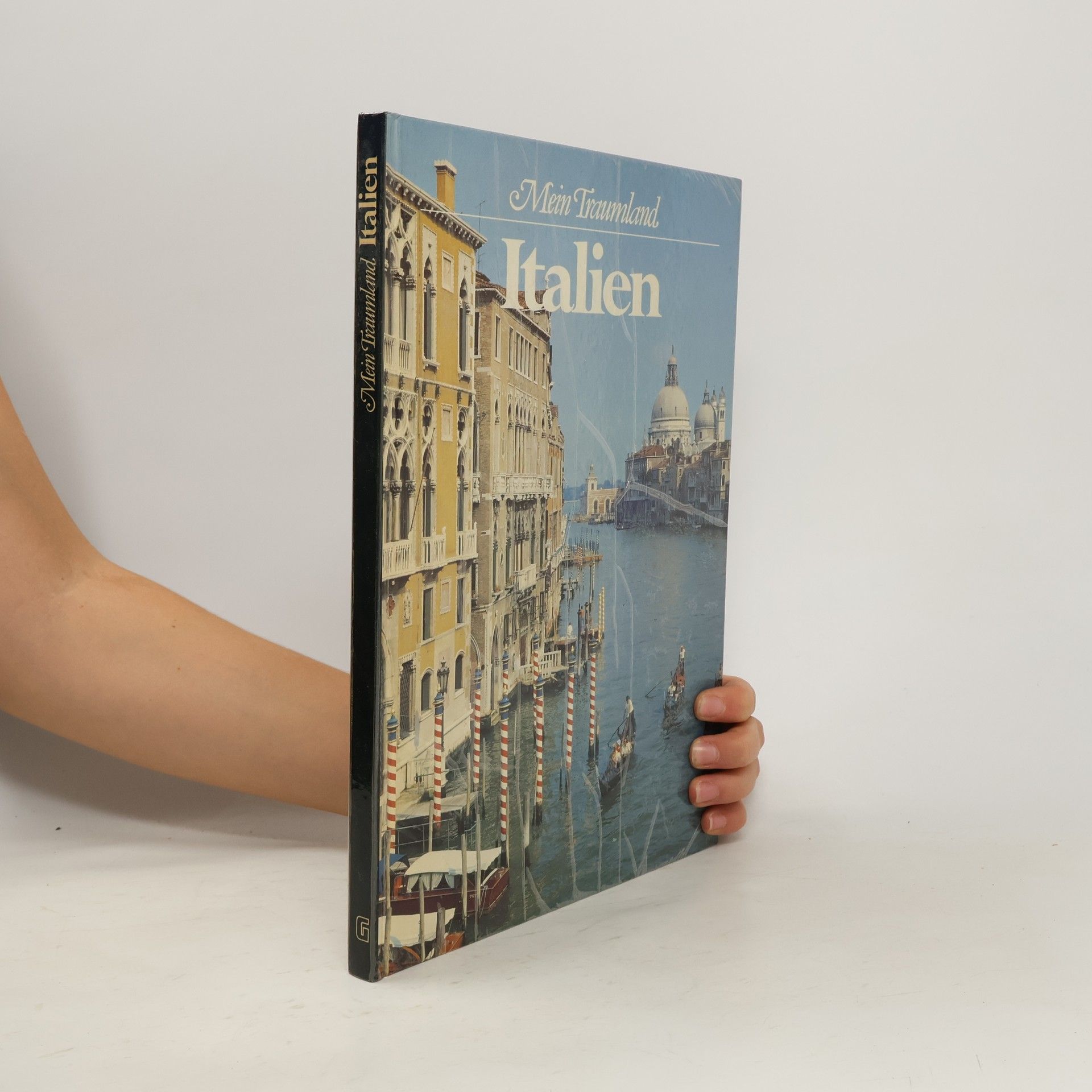 Kolektív autorov Italien