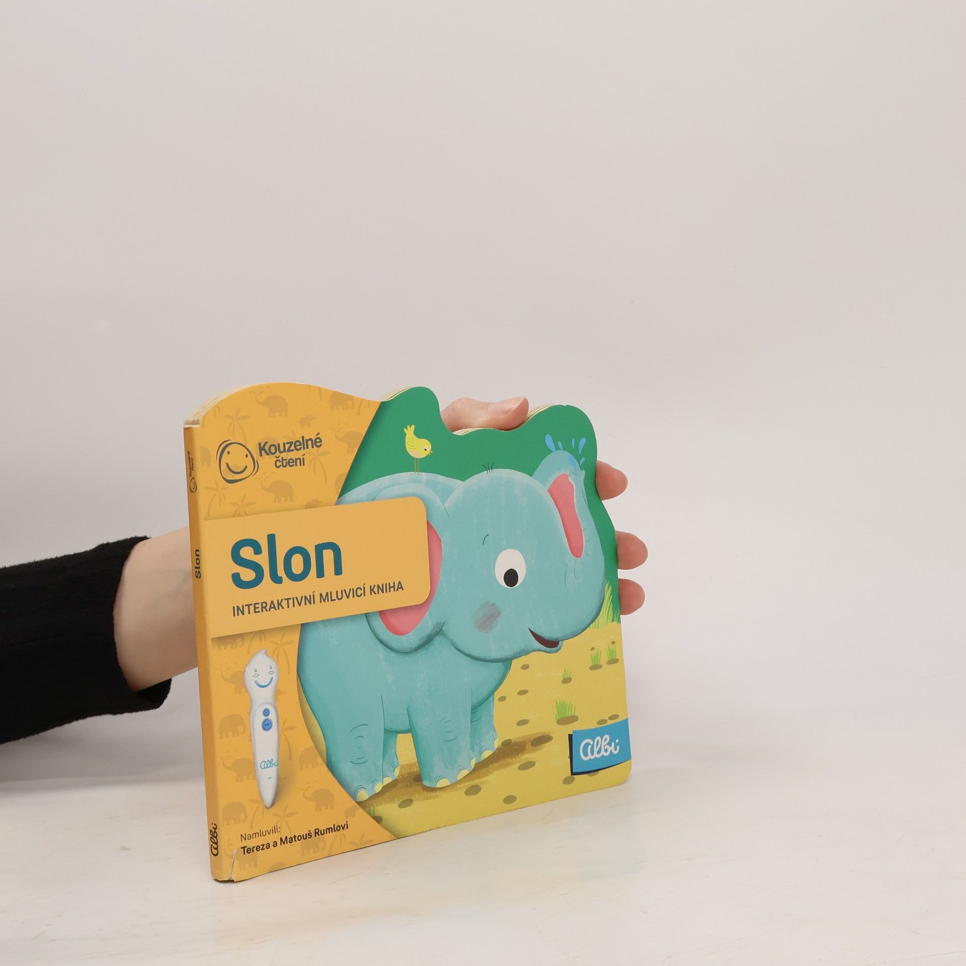 Lucie Krystlíková Slon : interaktivní mluvicí kniha