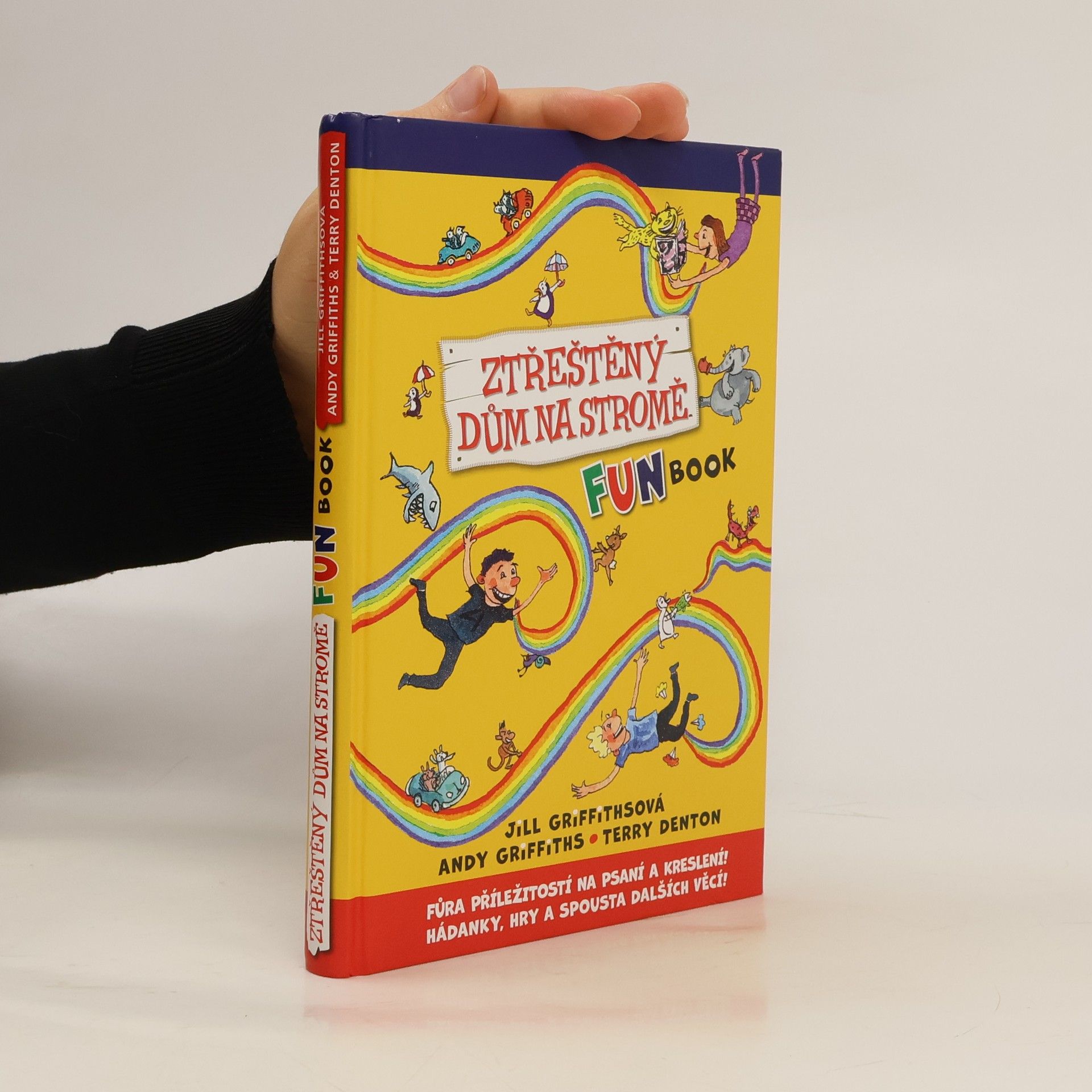 Ztřeštěný dům na stromě : fun book