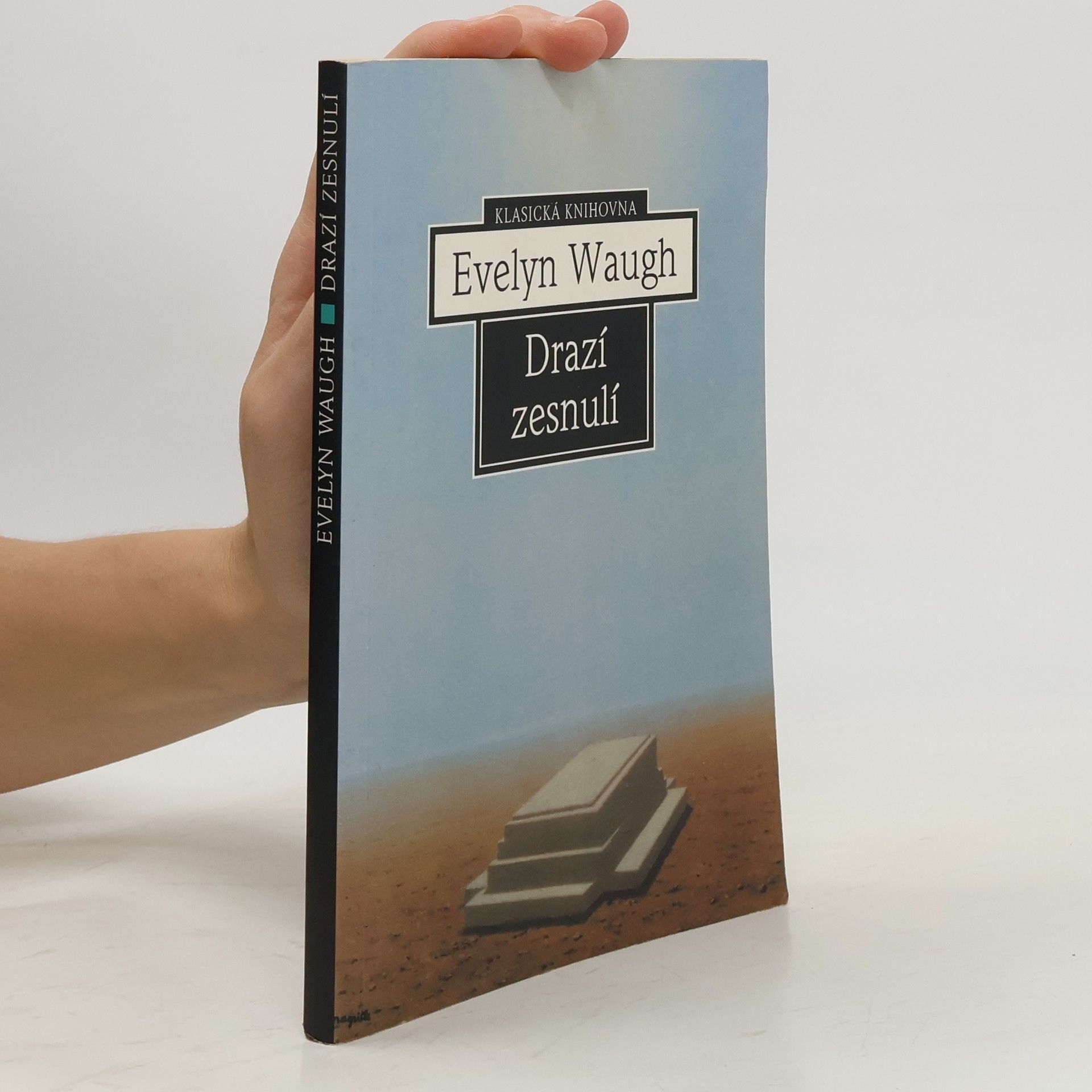 Evelyn Waugh Drazí zesnulí