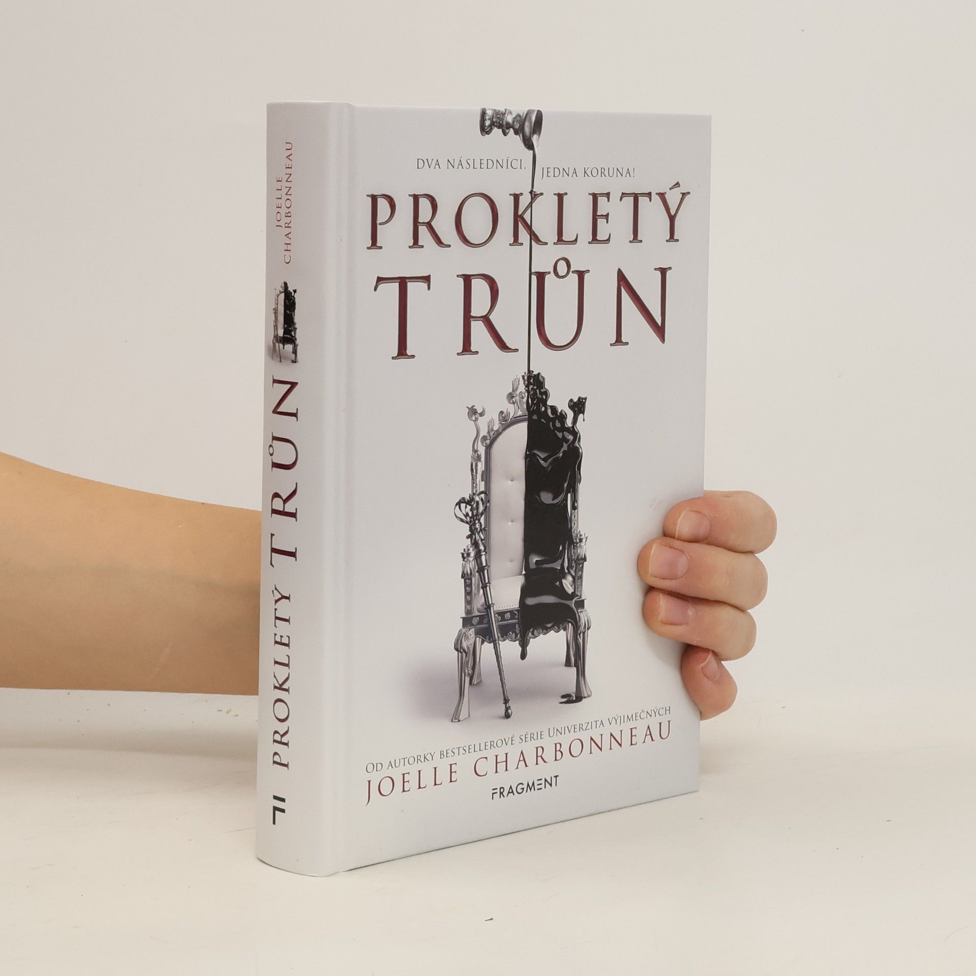 Joelle Charbonneau Prokletý trůn